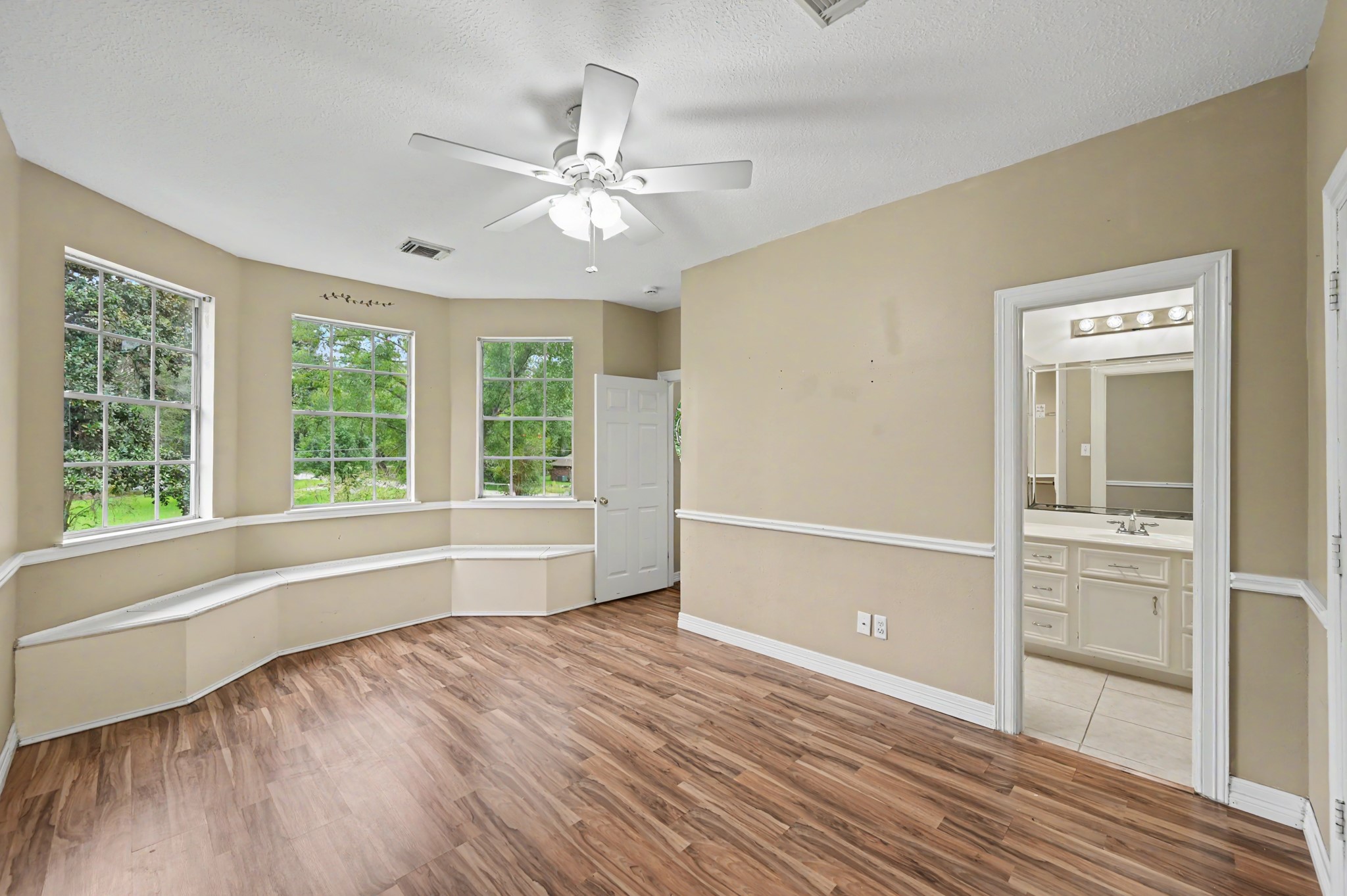 16440 Holly Street Property Photo 37