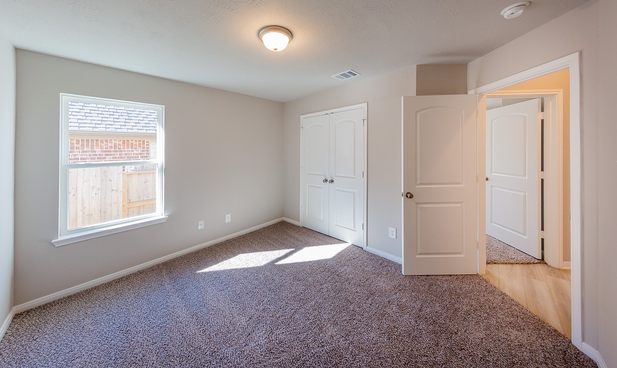 3305 Rolling View Court Property Photo 19