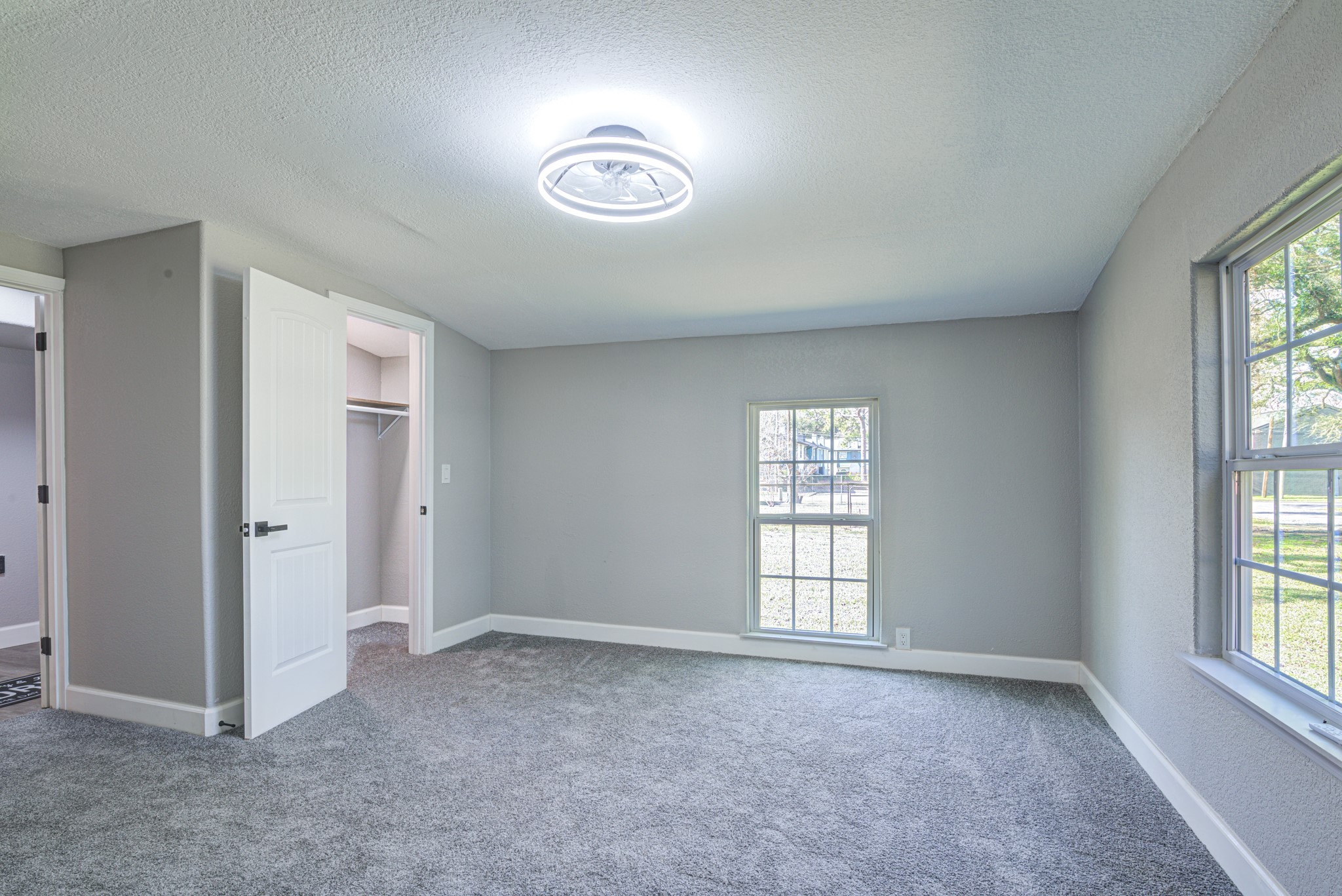 1111 Robinson Street Property Photo 24