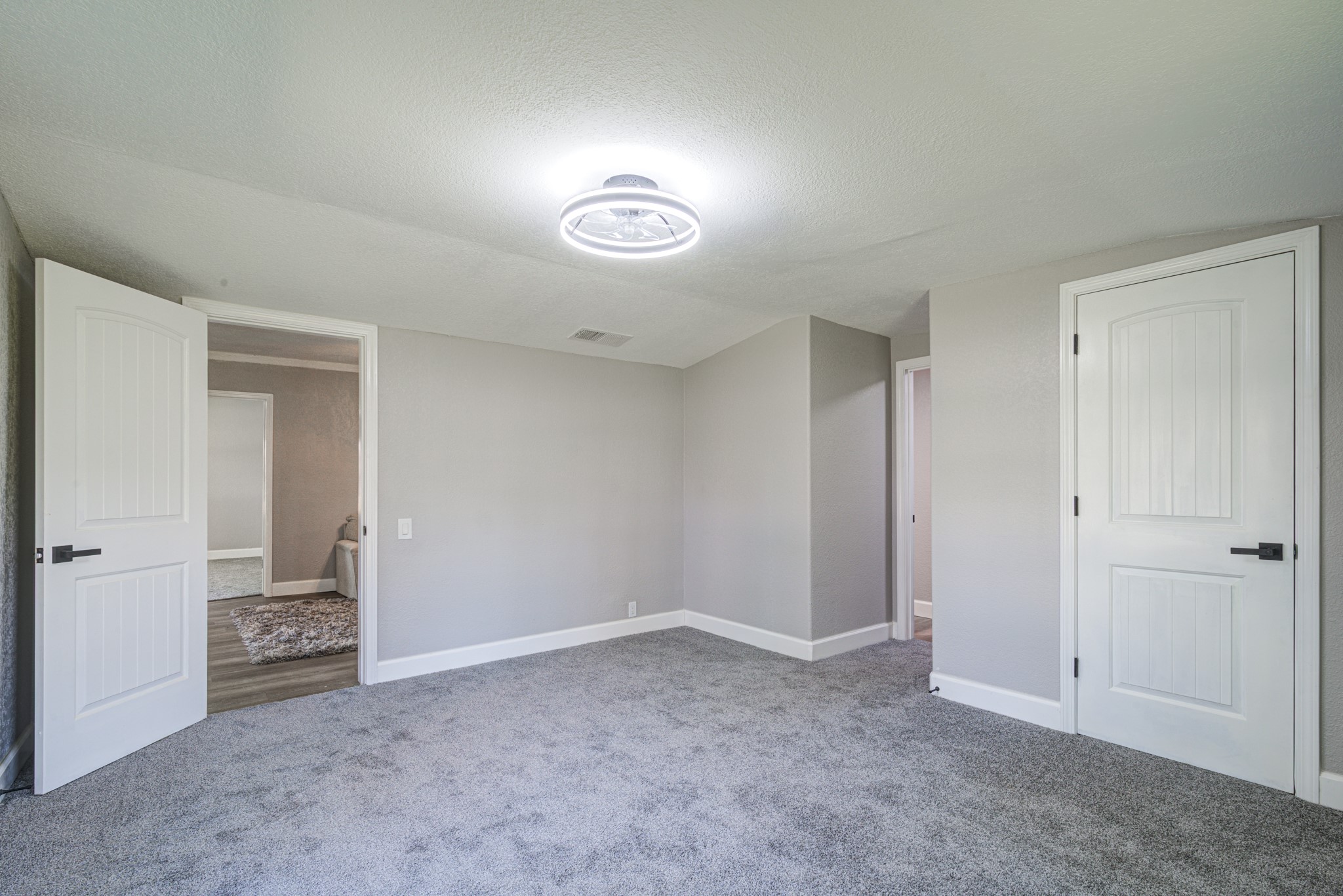 1111 Robinson Street Property Photo 26