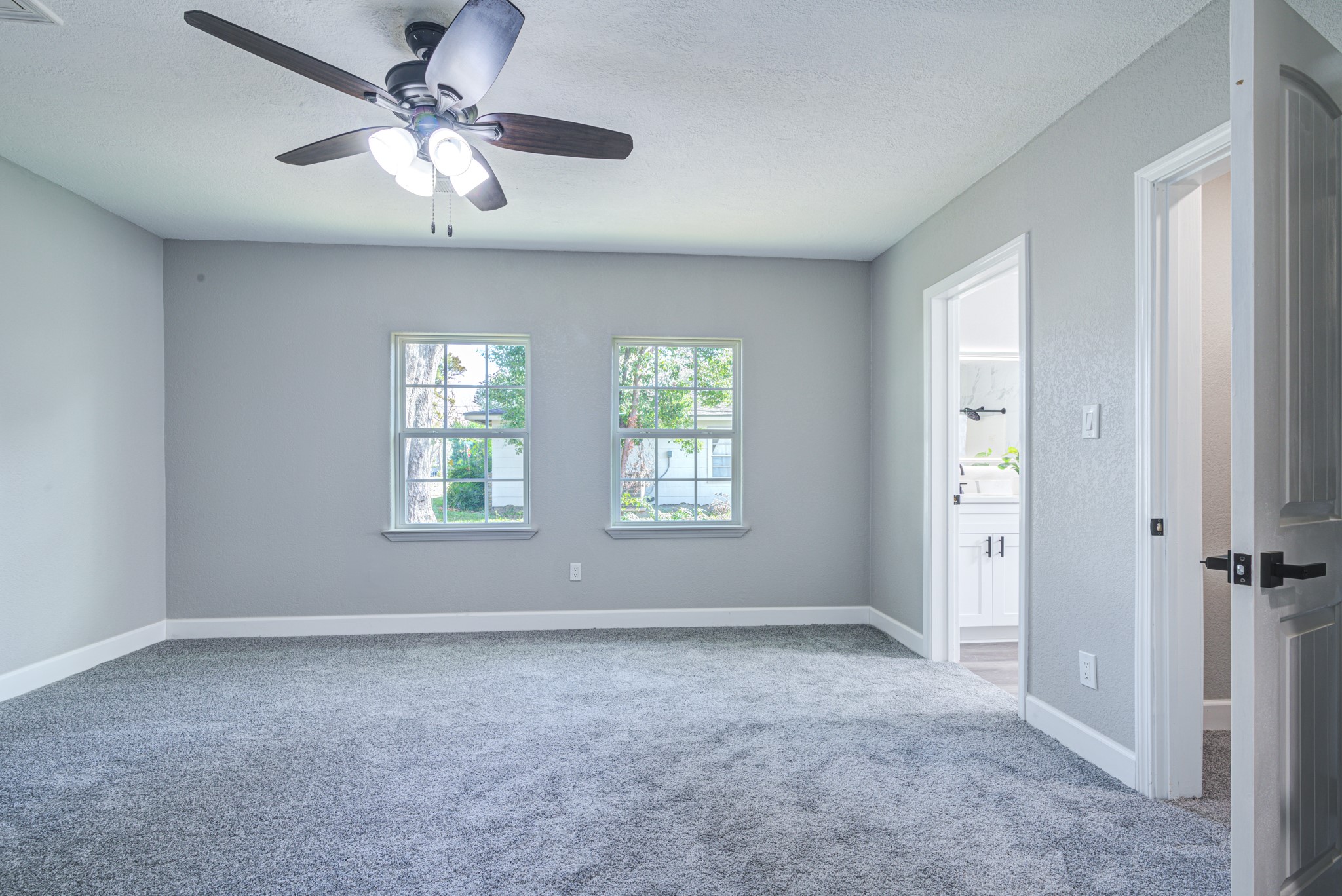 1111 Robinson Street Property Photo 32