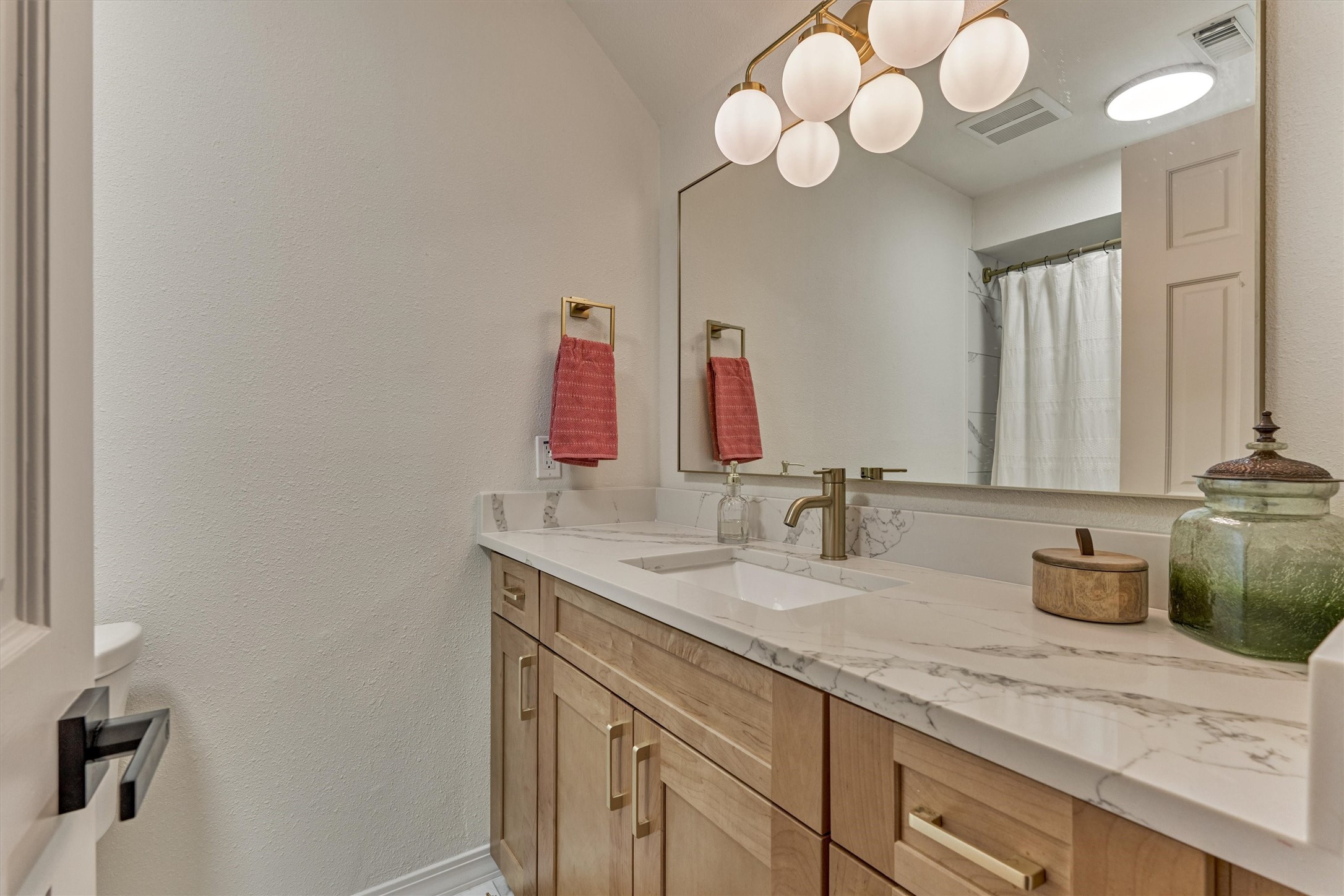6307 Hickorycrest Drive Property Photo 31