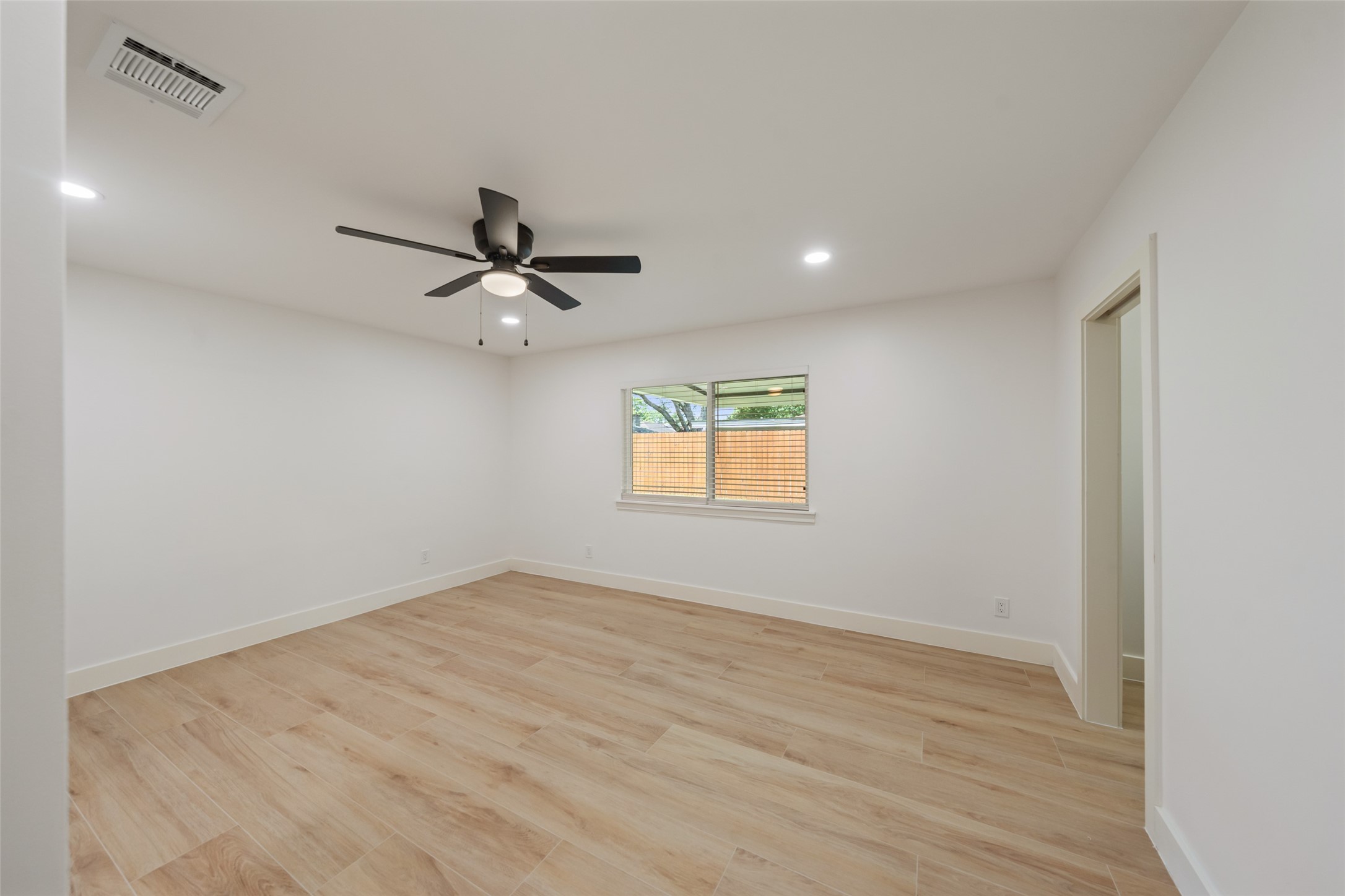 9323 Portal Drive Property Photo 17