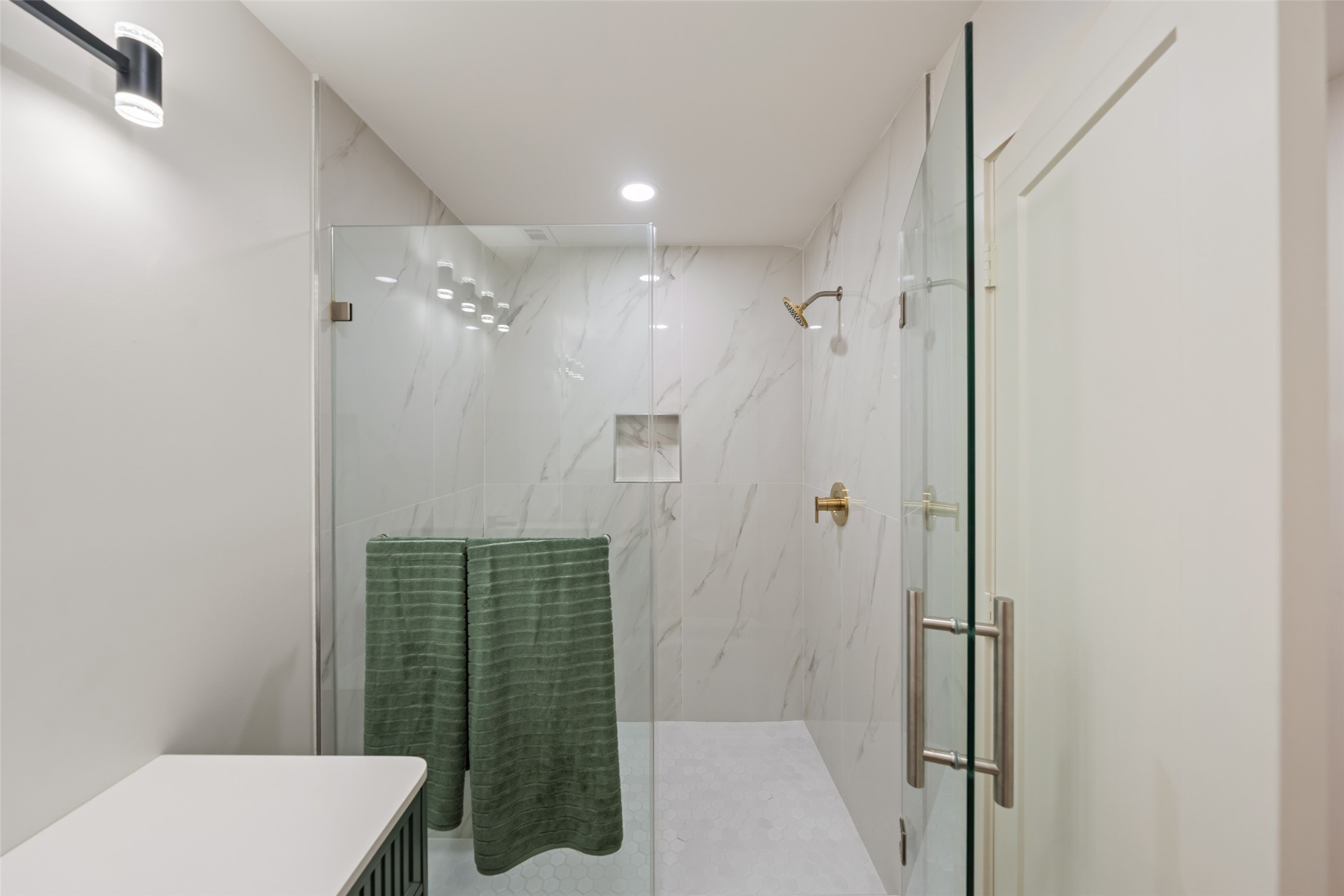 9323 Portal Drive Property Photo 20