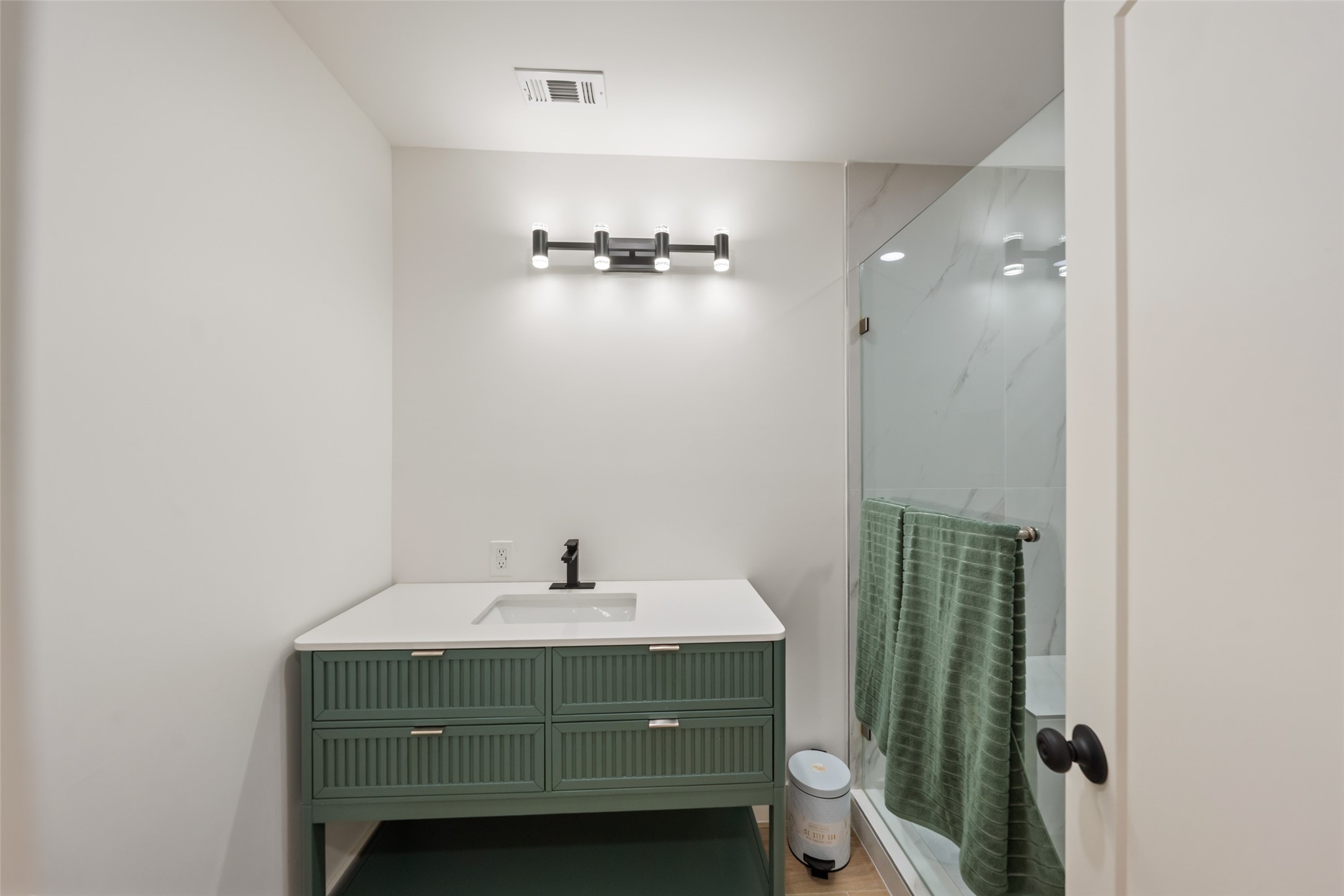 9323 Portal Drive Property Photo 21
