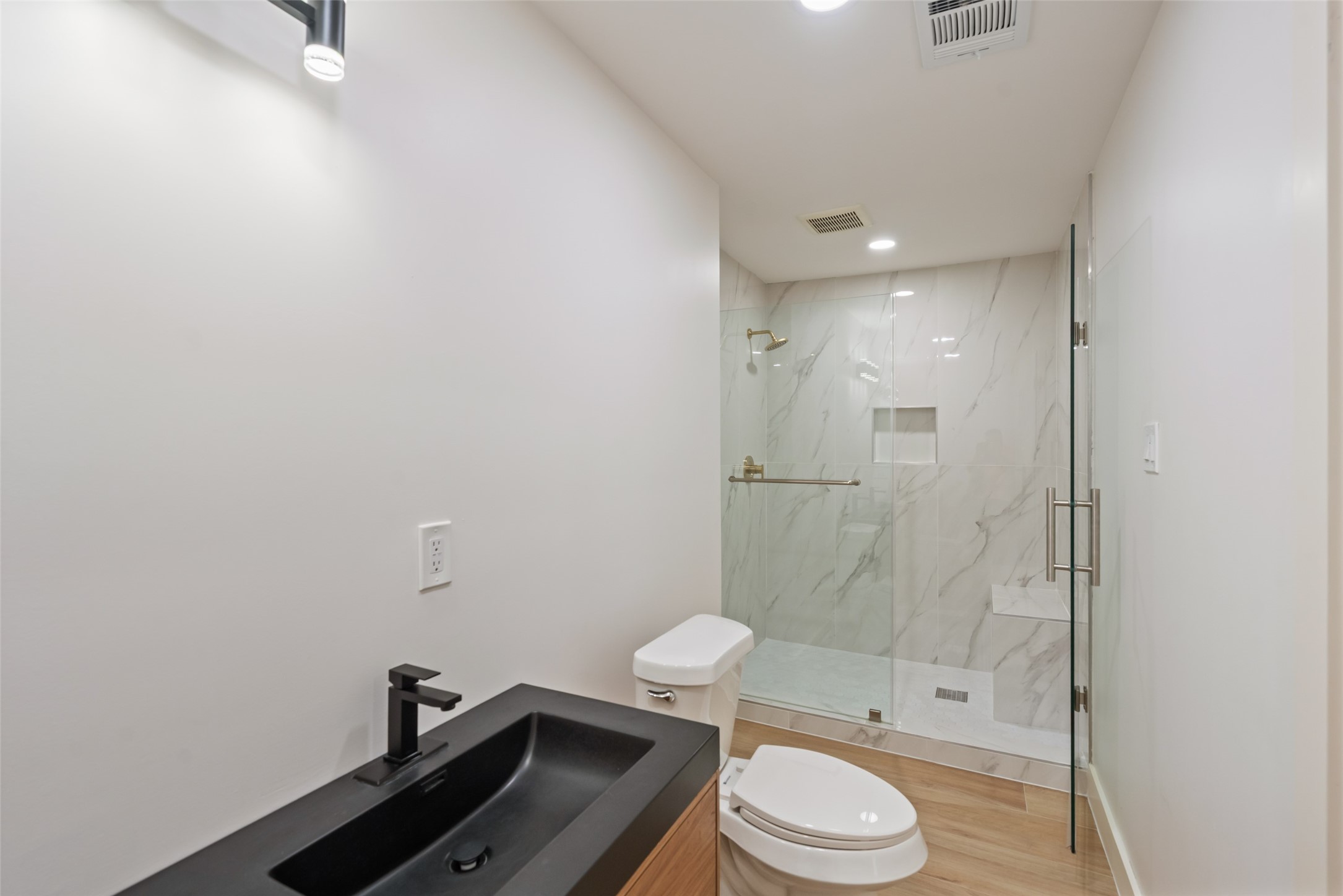 9323 Portal Drive Property Photo 24