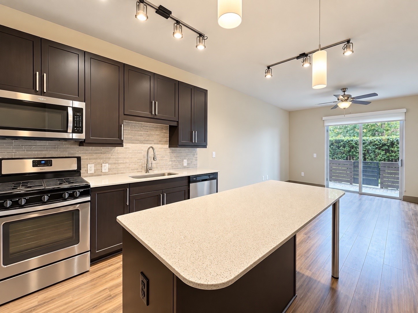 10402 Town And Country Way 119 Property Photo 3