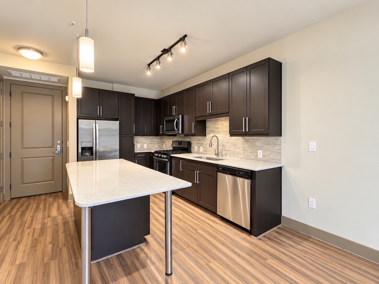 10402 Town And Country Way 119 Property Photo 4