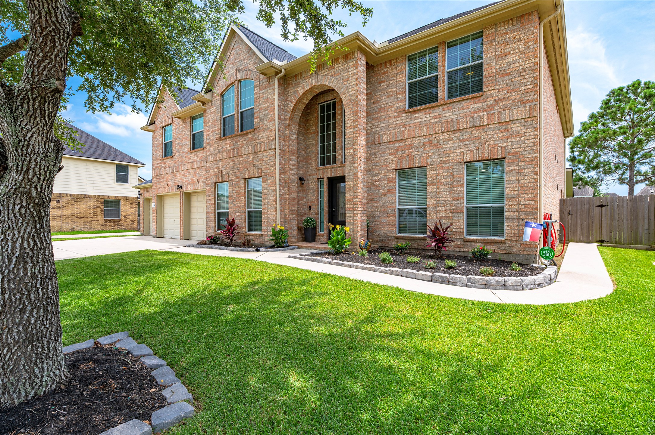 1565 Segovia Drive Property Photo 3