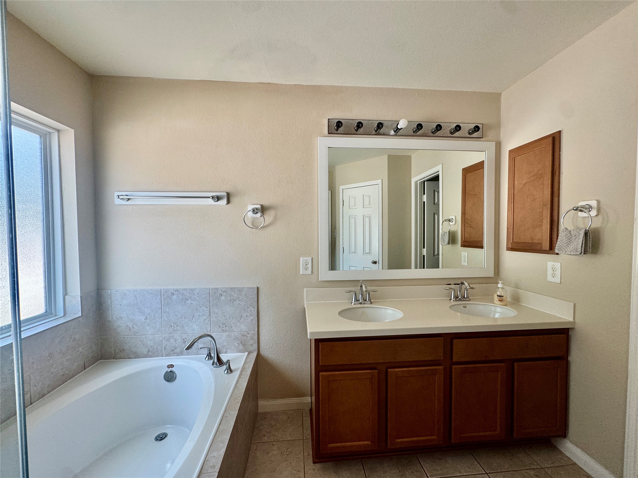 2302 Corry Crest Circle Property Photo 11