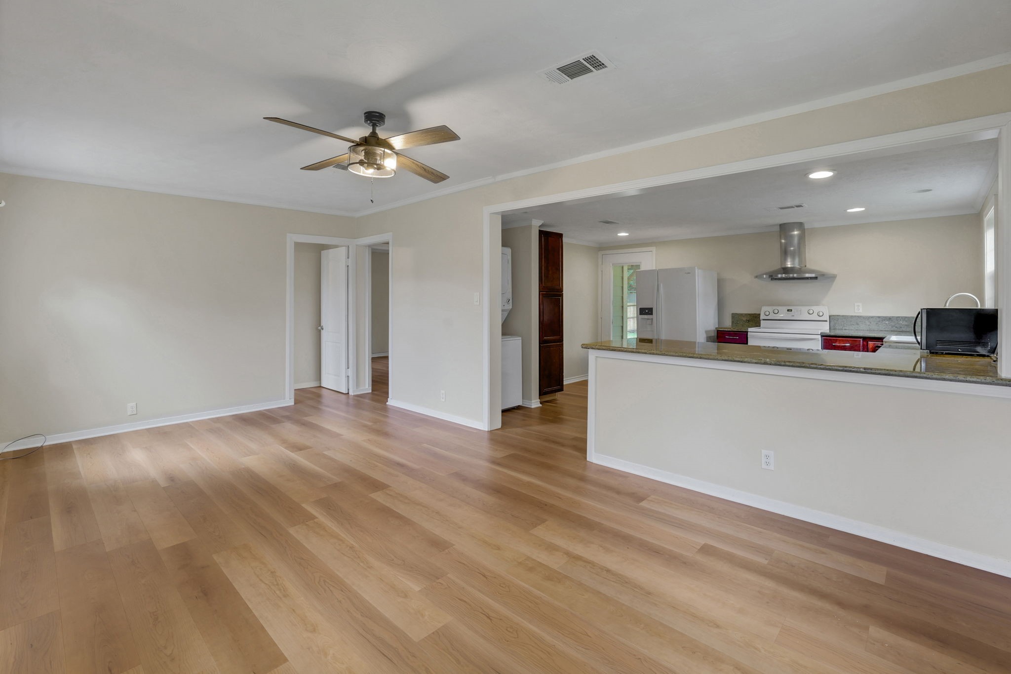 494 Merritt Street Property Photo 11