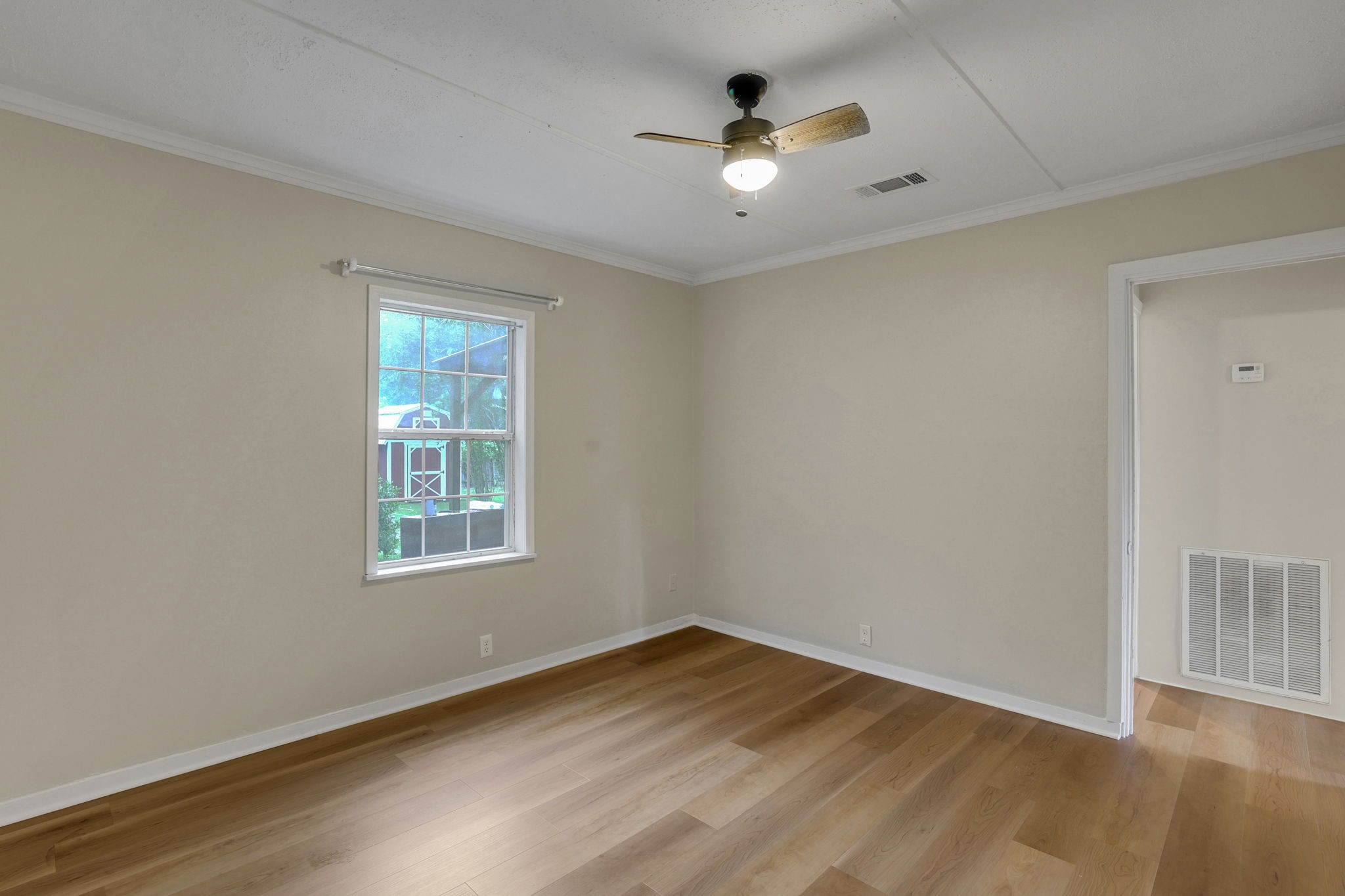 494 Merritt Street Property Photo 13