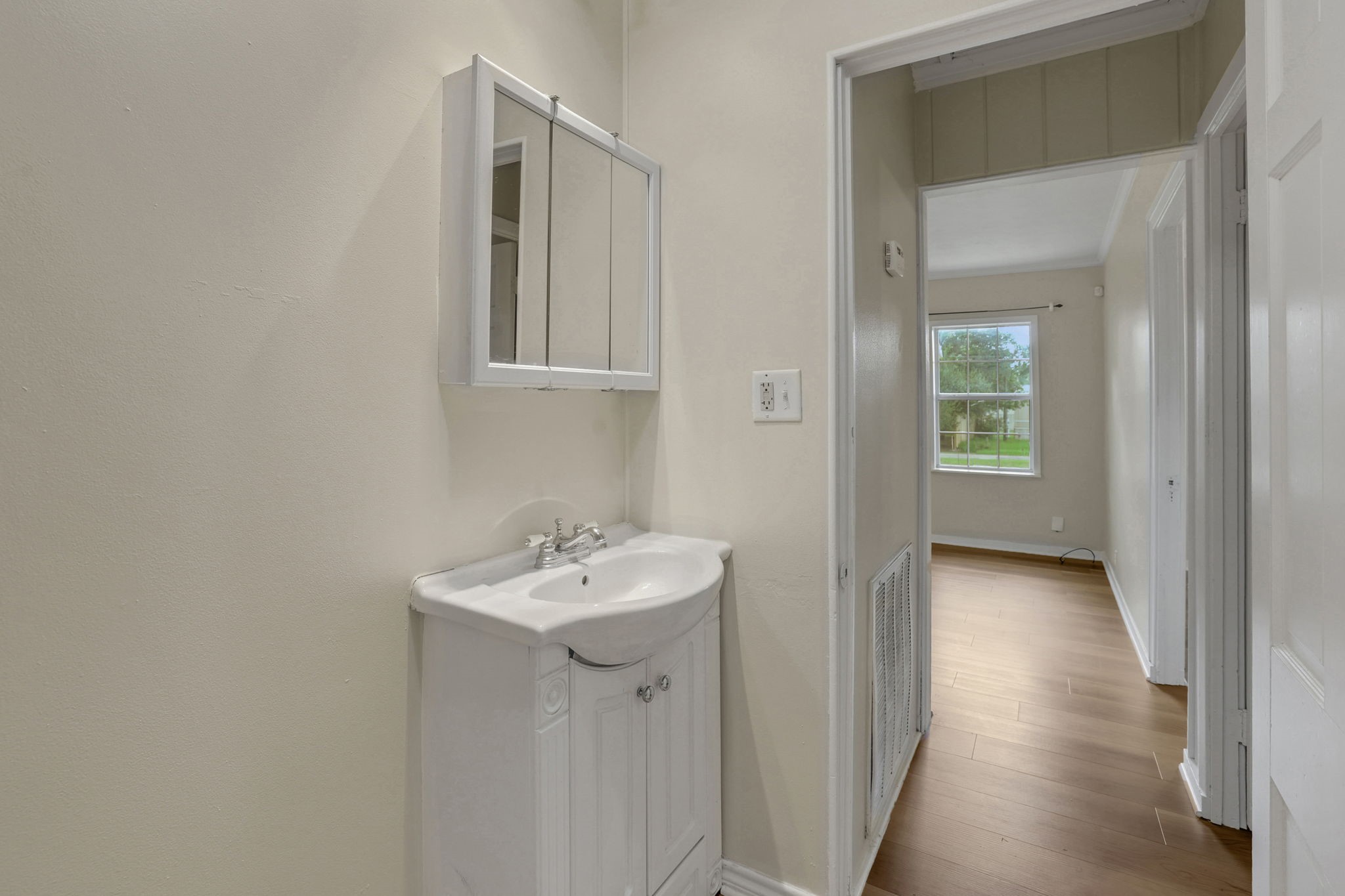 494 Merritt Street Property Photo 16