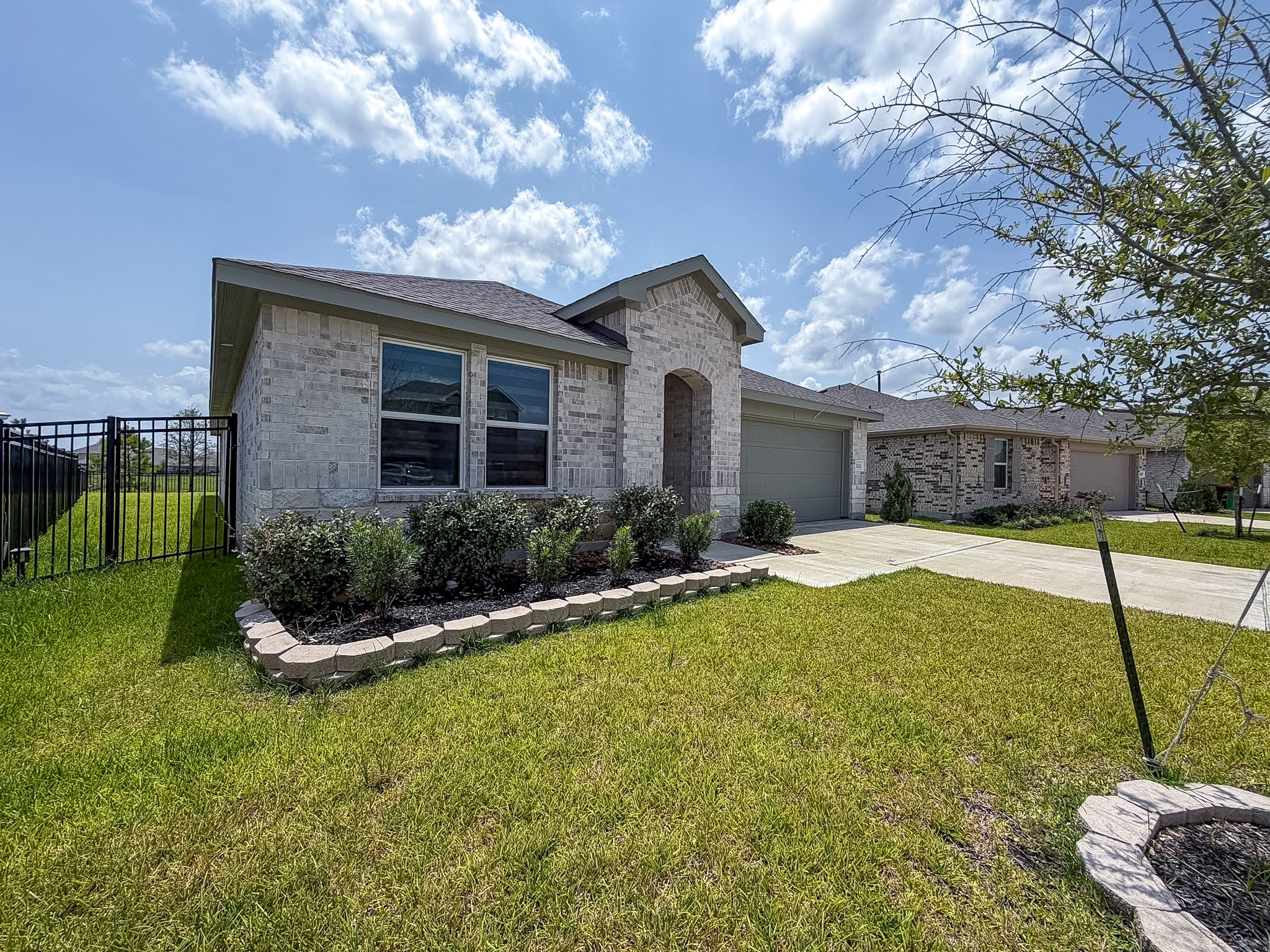 3101 Emerald Ocean Drive Property Photo 2