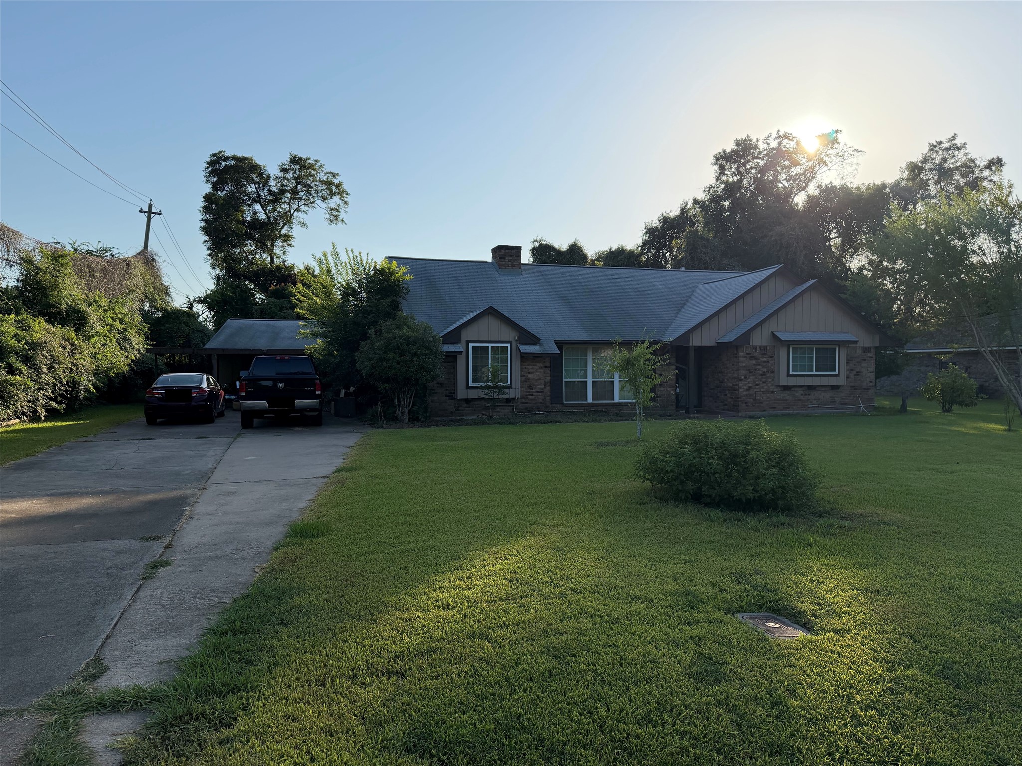 401 Southern Oaks Drive Property Photo 8