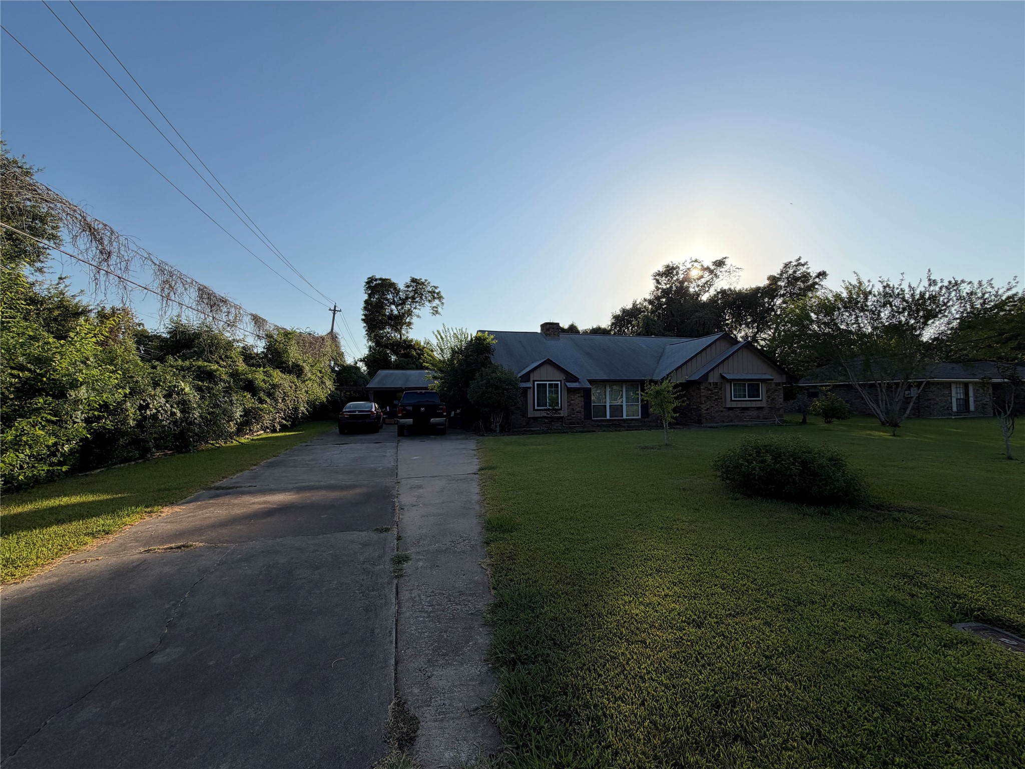 401 Southern Oaks Drive Property Photo 10