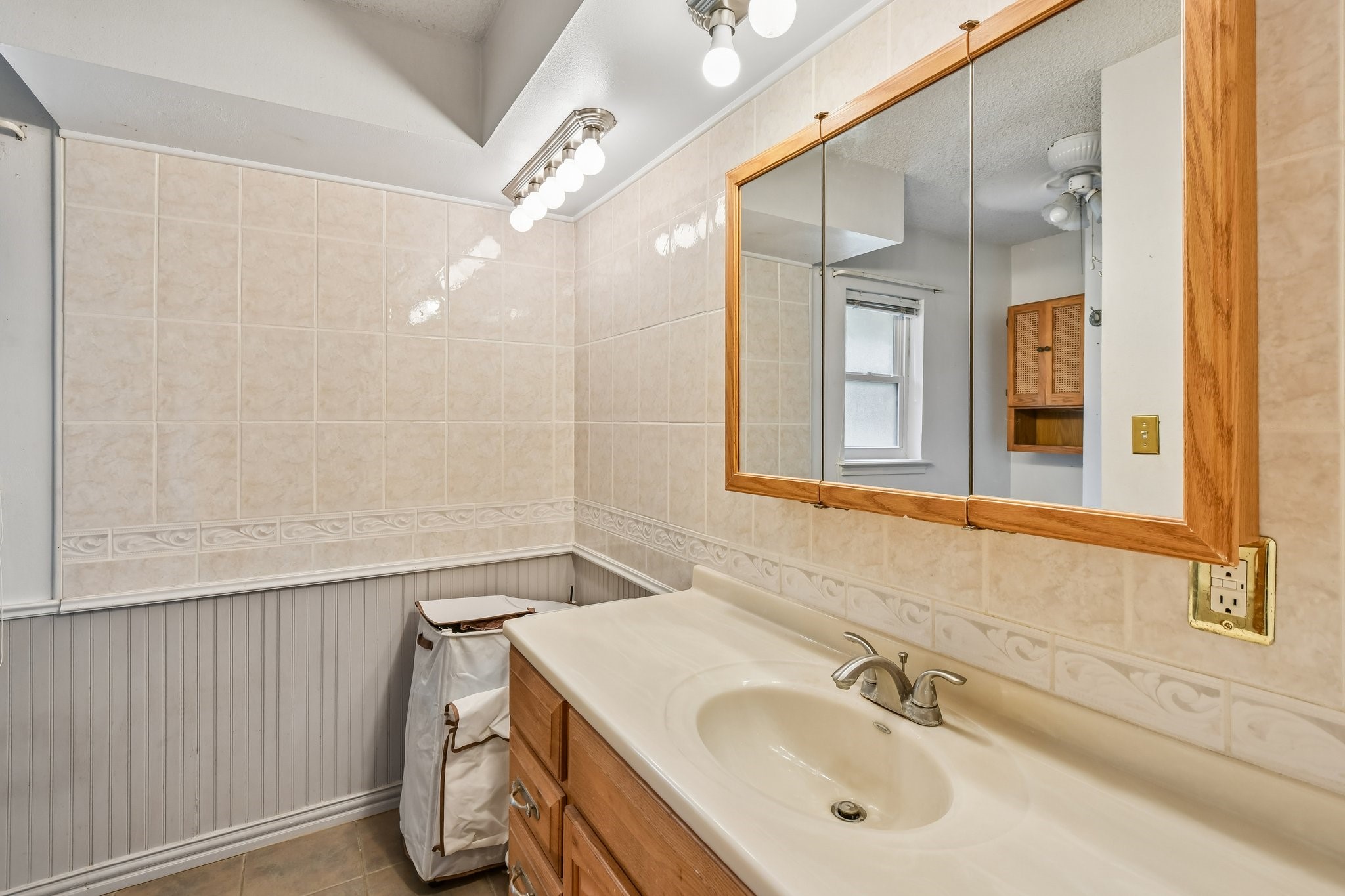 401 Southern Oaks Drive Property Photo 37