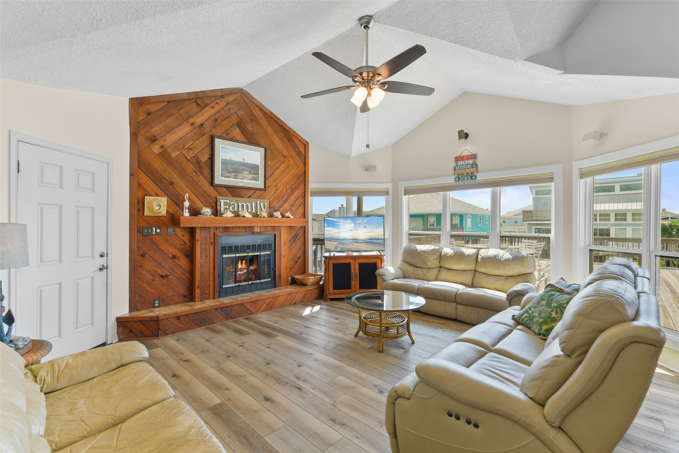 22101 Guadalupe Drive Property Photo 4
