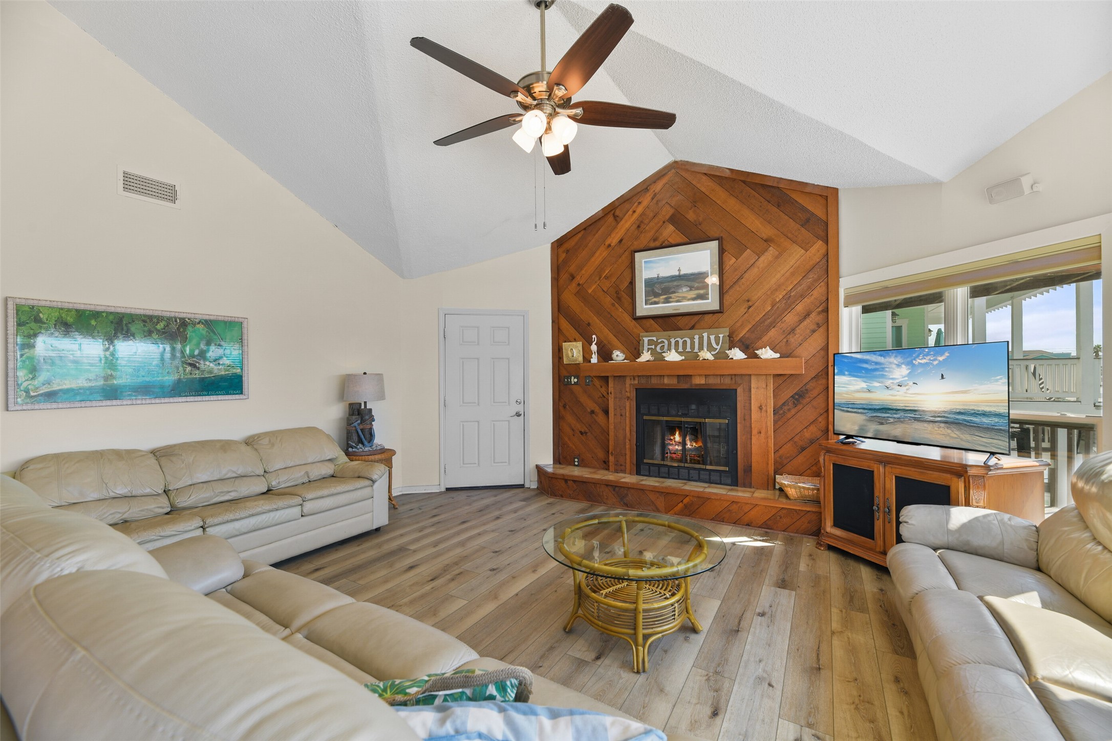 22101 Guadalupe Drive Property Photo 5