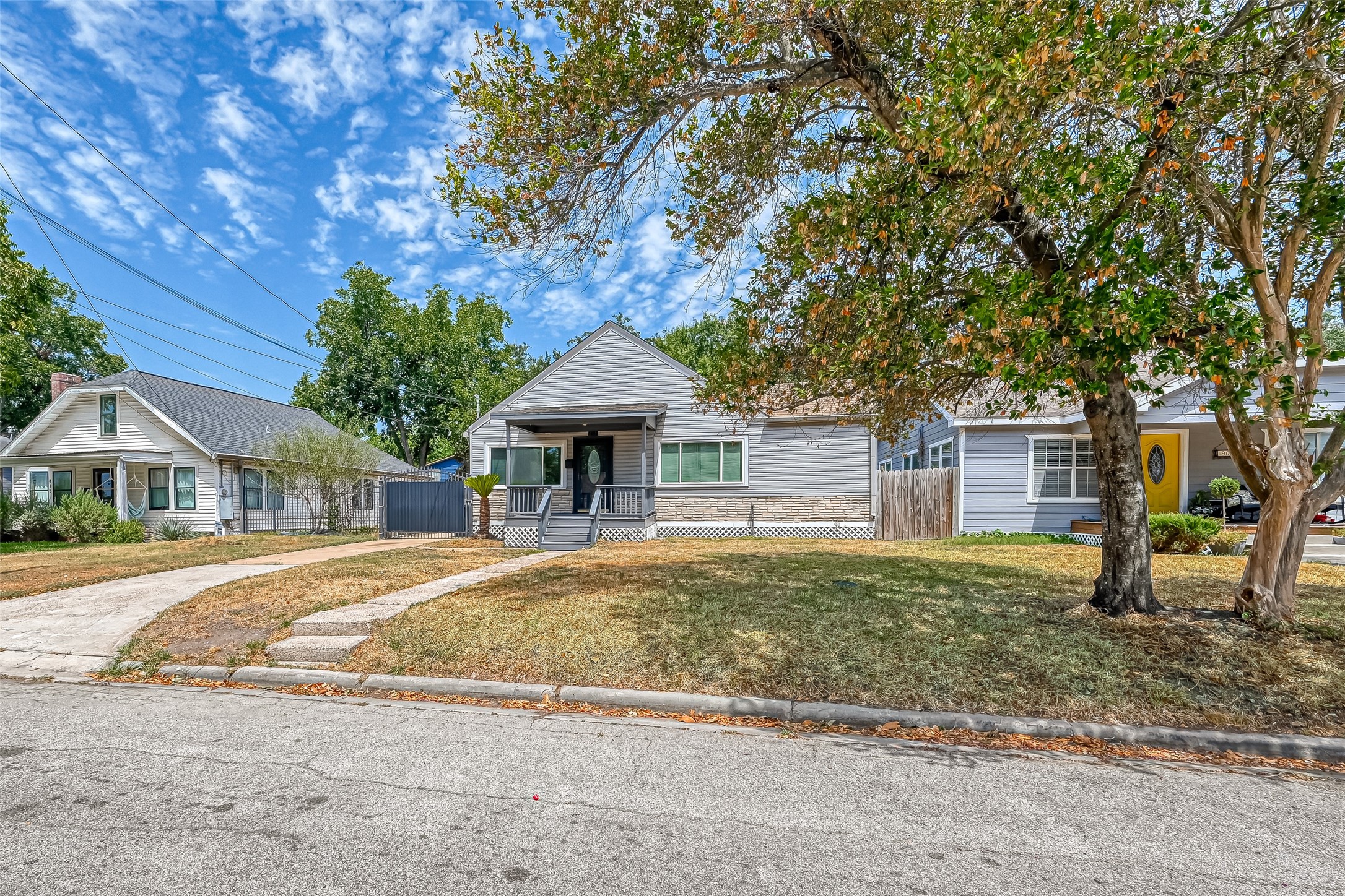 817 Eleanor Street Property Photo 6