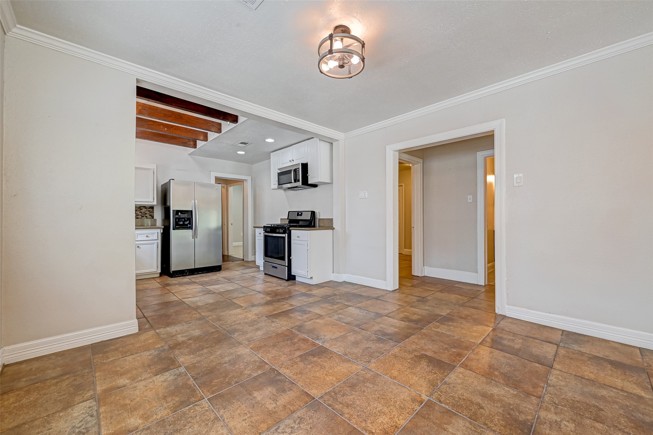 817 Eleanor Street Property Photo 13