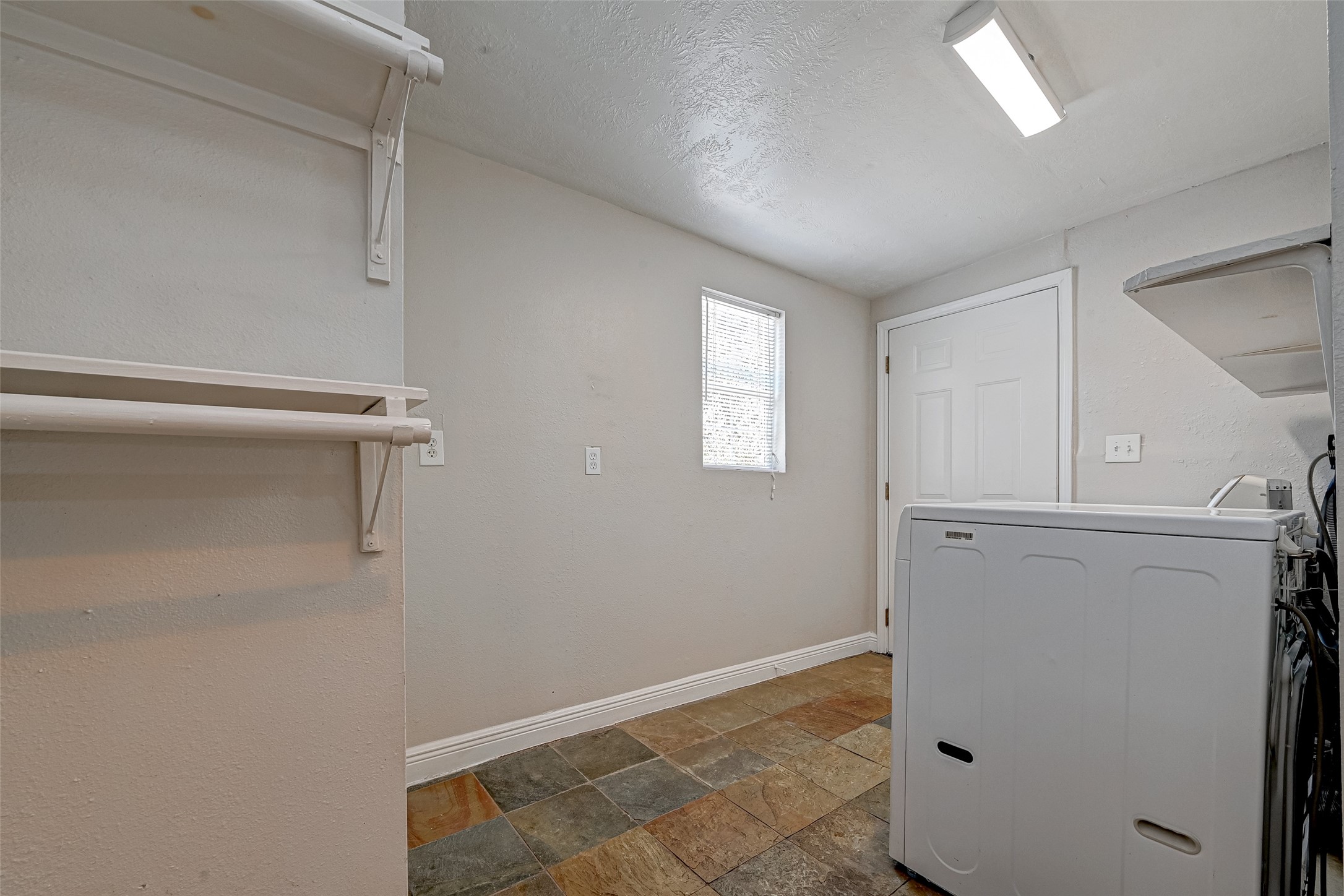 817 Eleanor Street Property Photo 23