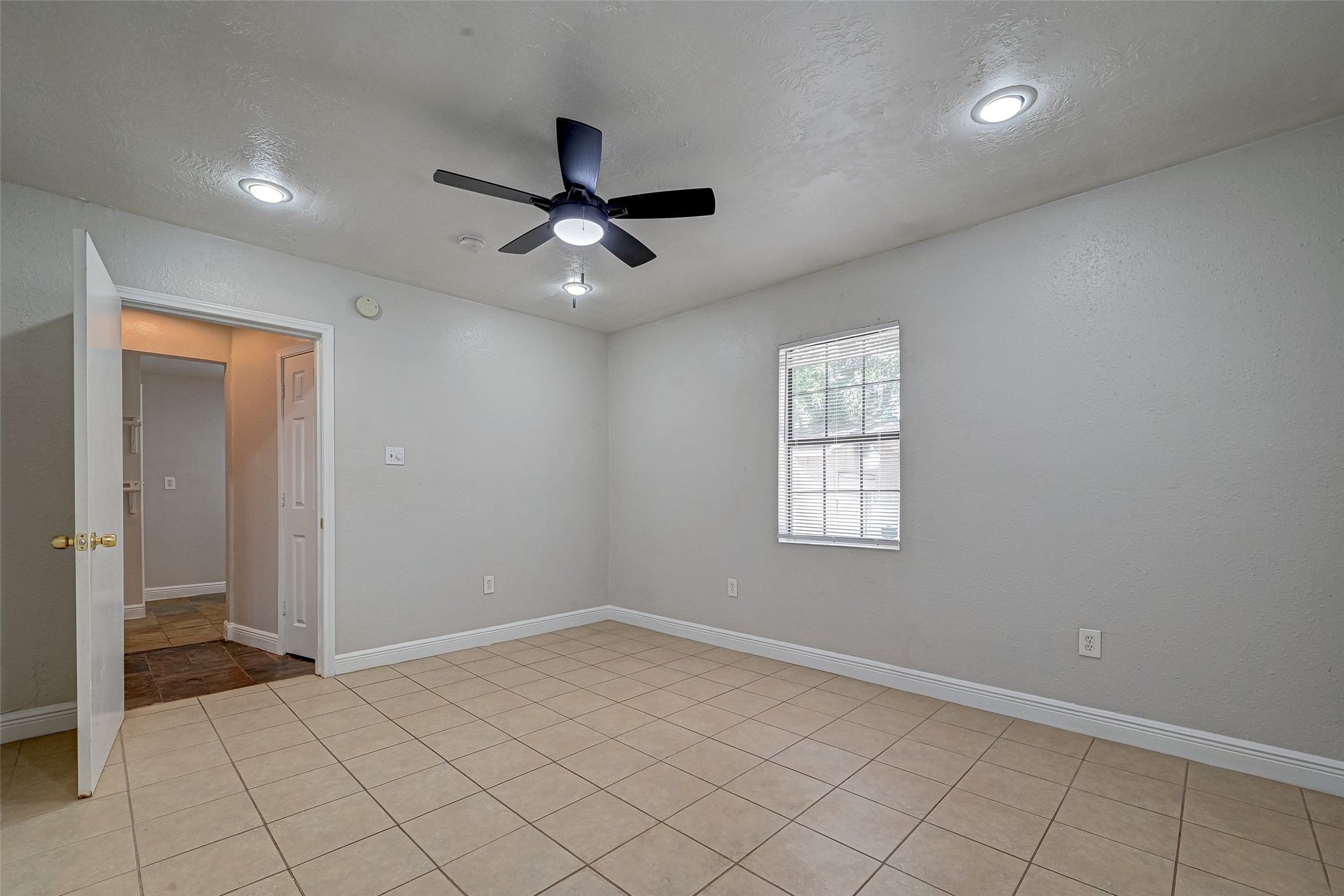 817 Eleanor Street Property Photo 25