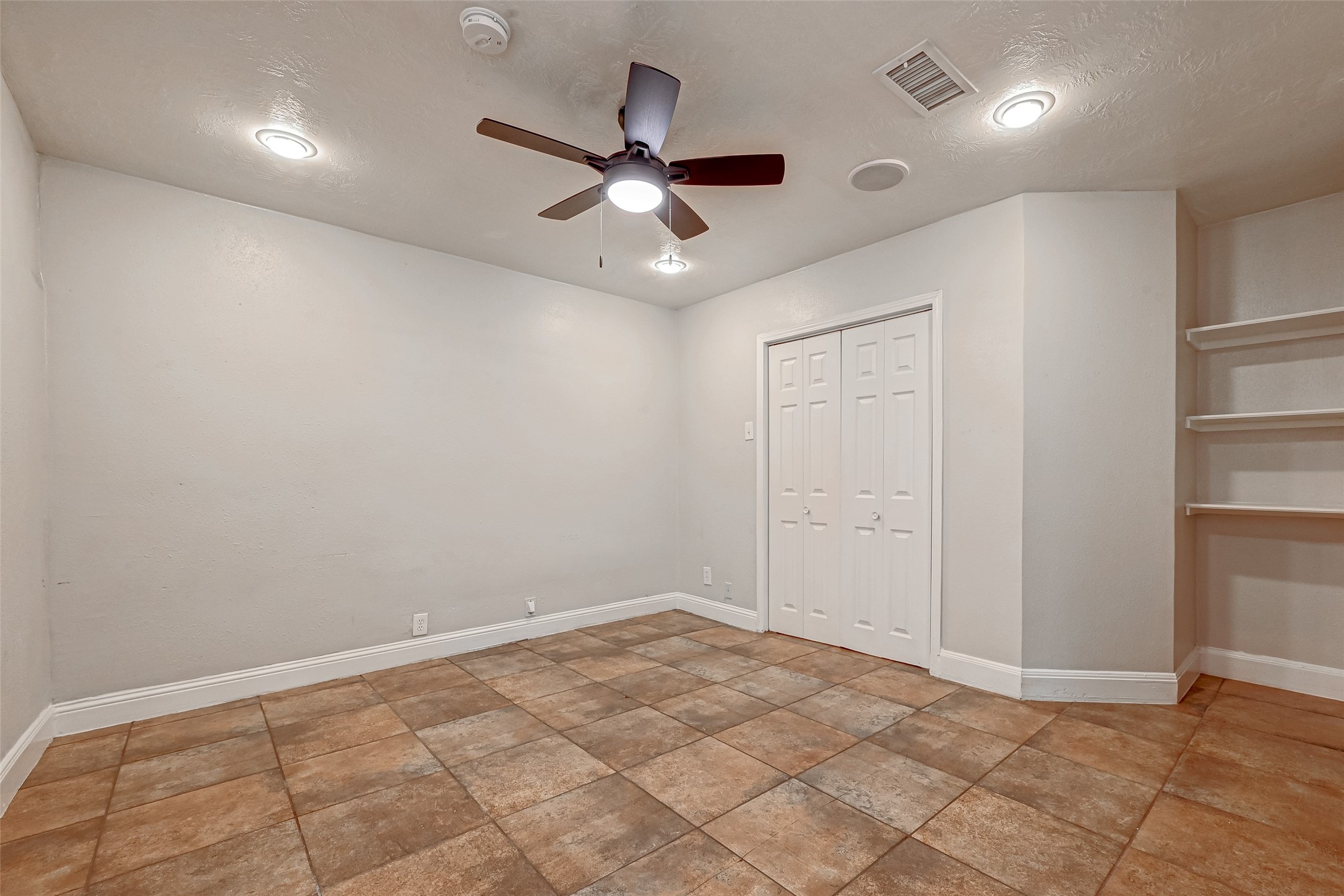 817 Eleanor Street Property Photo 29
