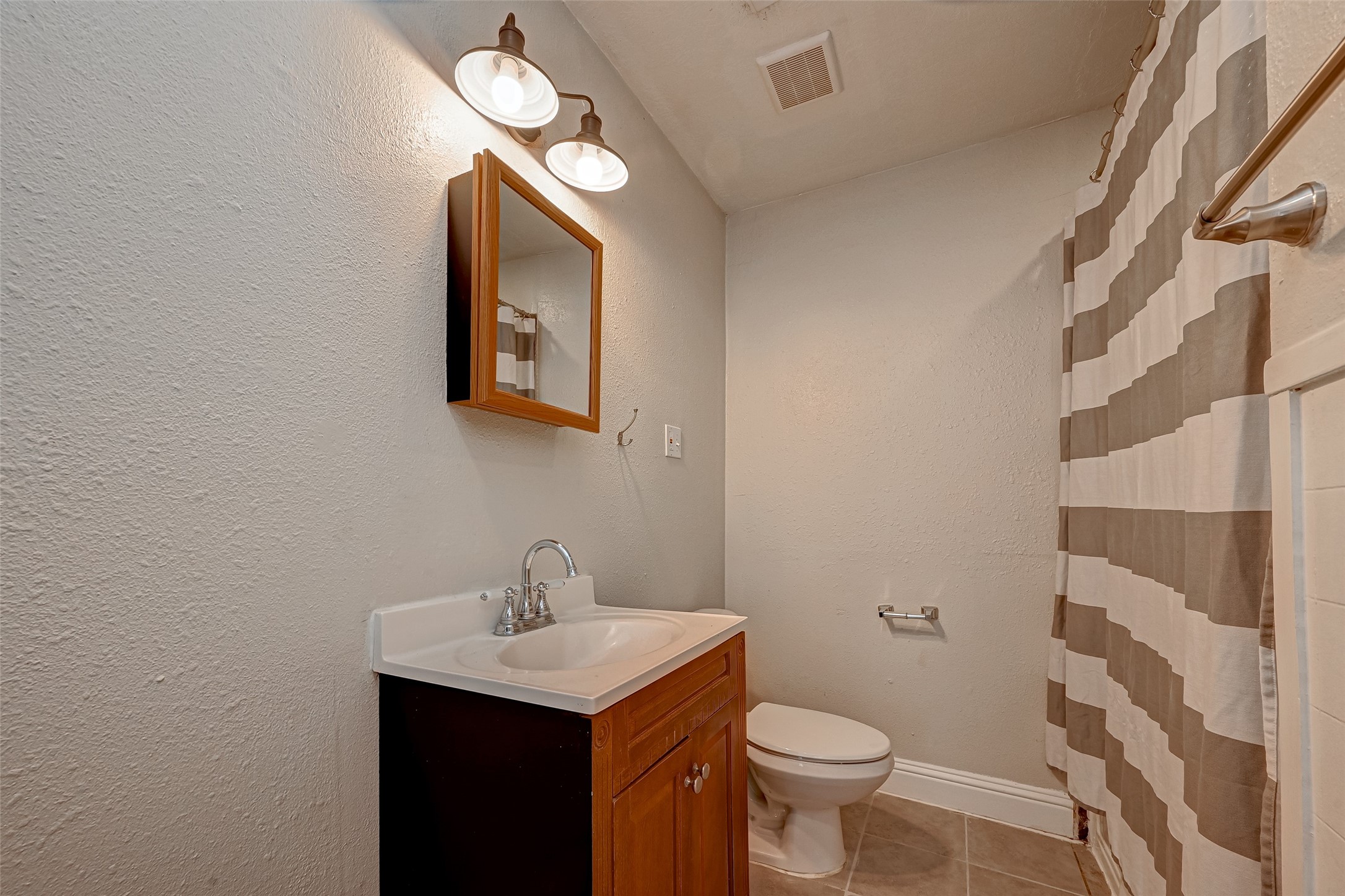 817 Eleanor Street Property Photo 38