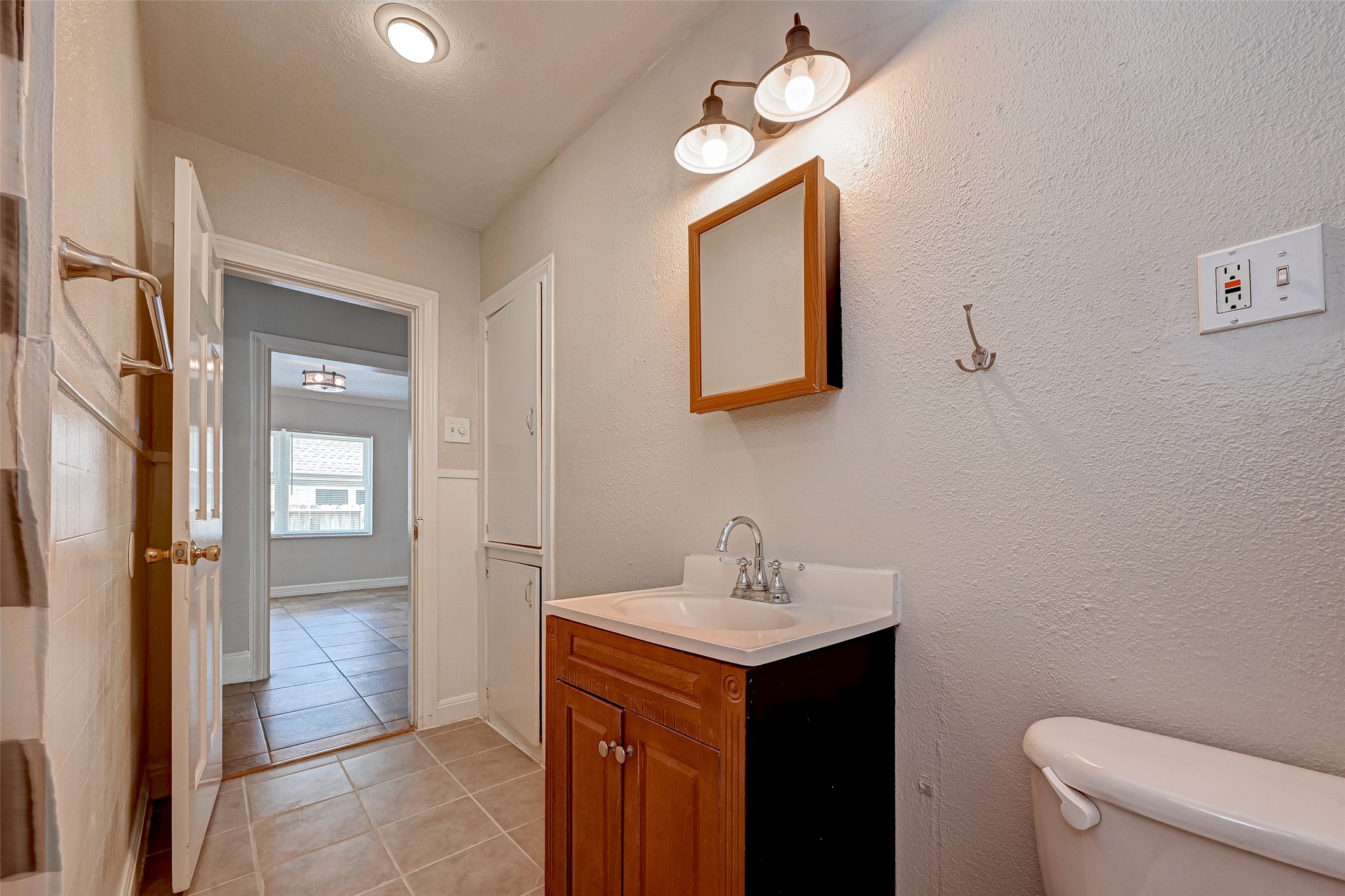 817 Eleanor Street Property Photo 39