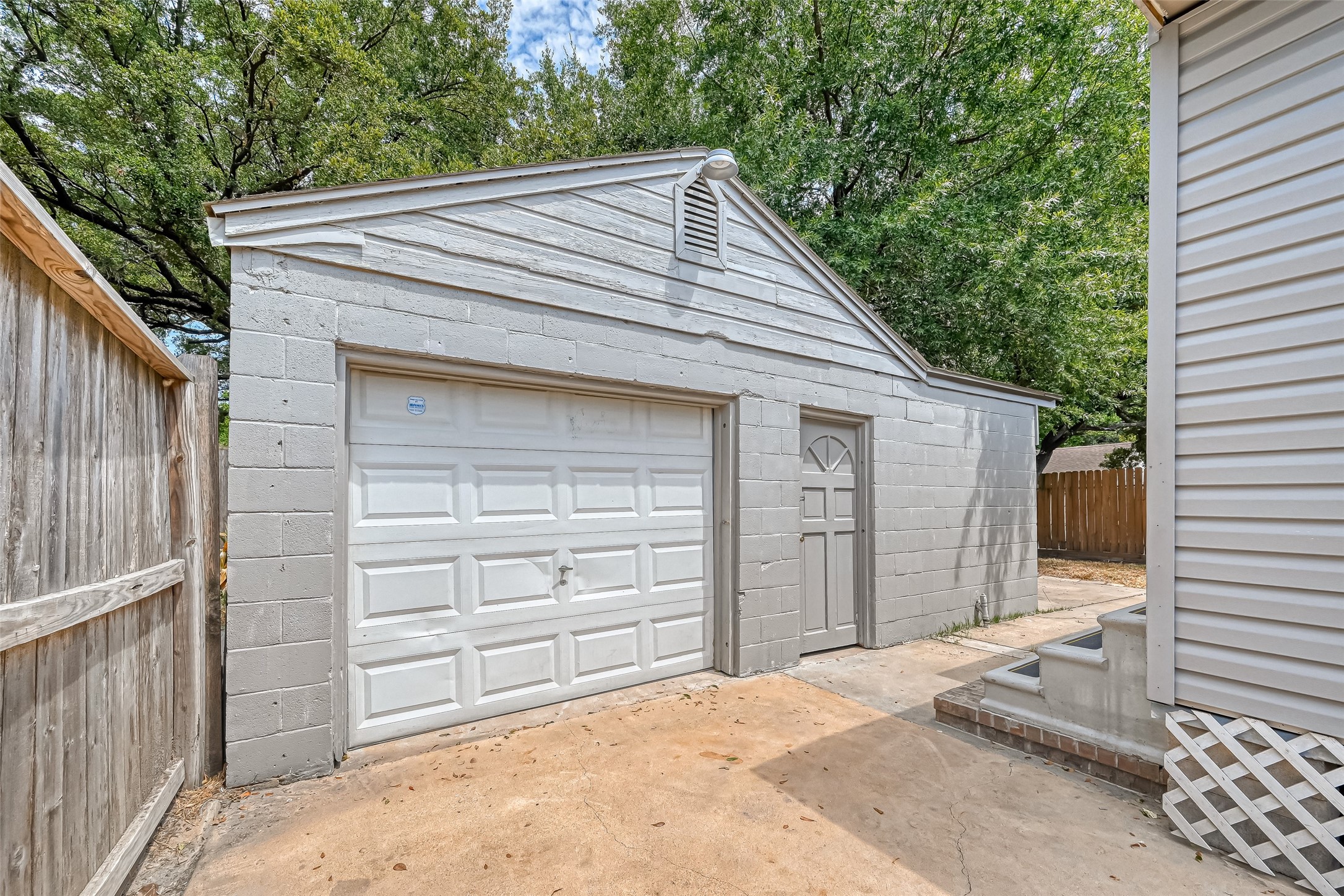 817 Eleanor Street Property Photo 43