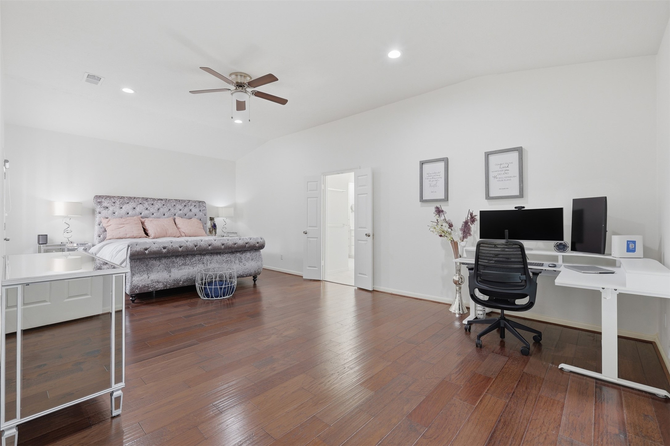1022 Trapper Hill Drive Property Photo 12