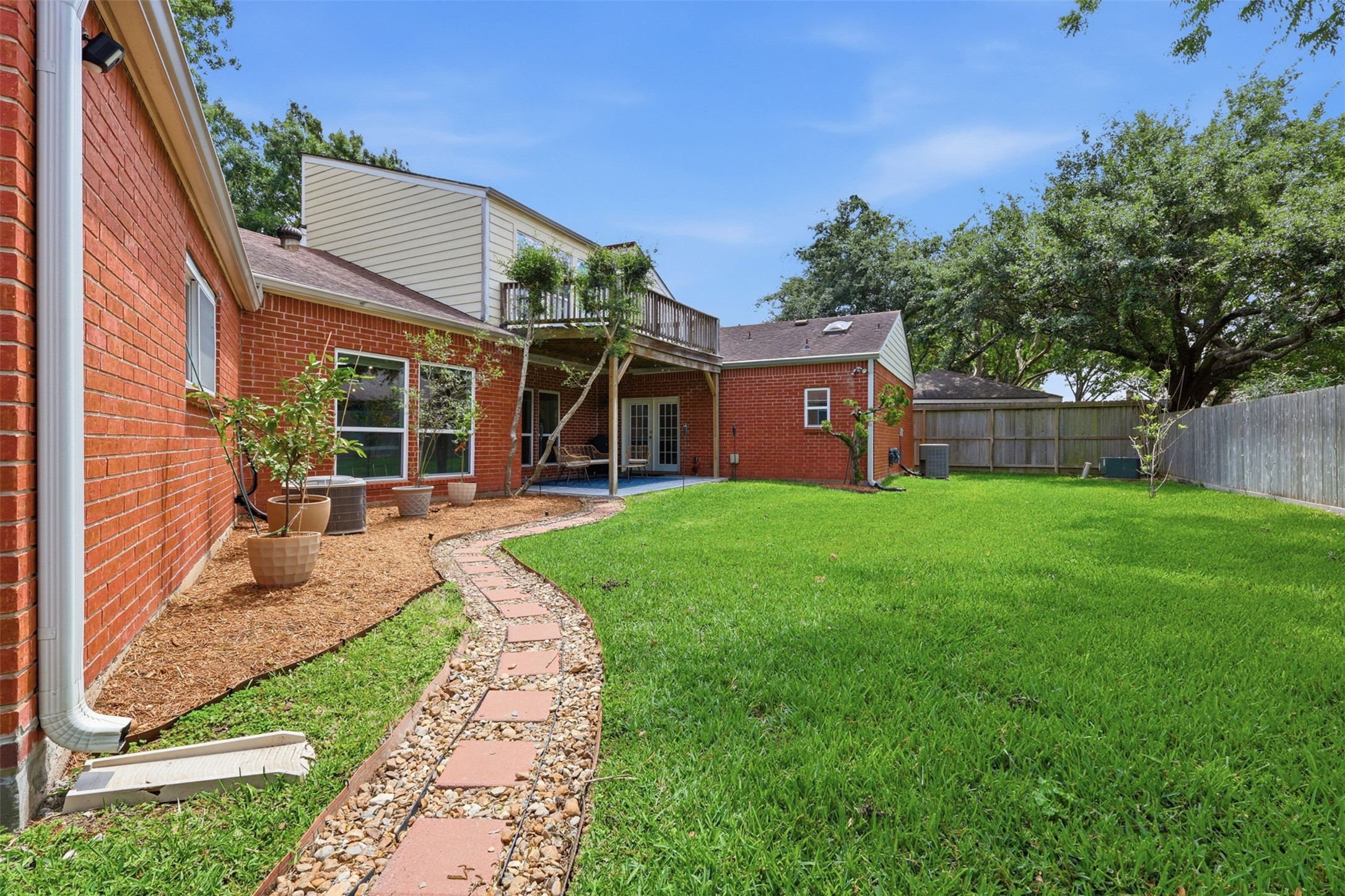 1022 Trapper Hill Drive Property Photo 28