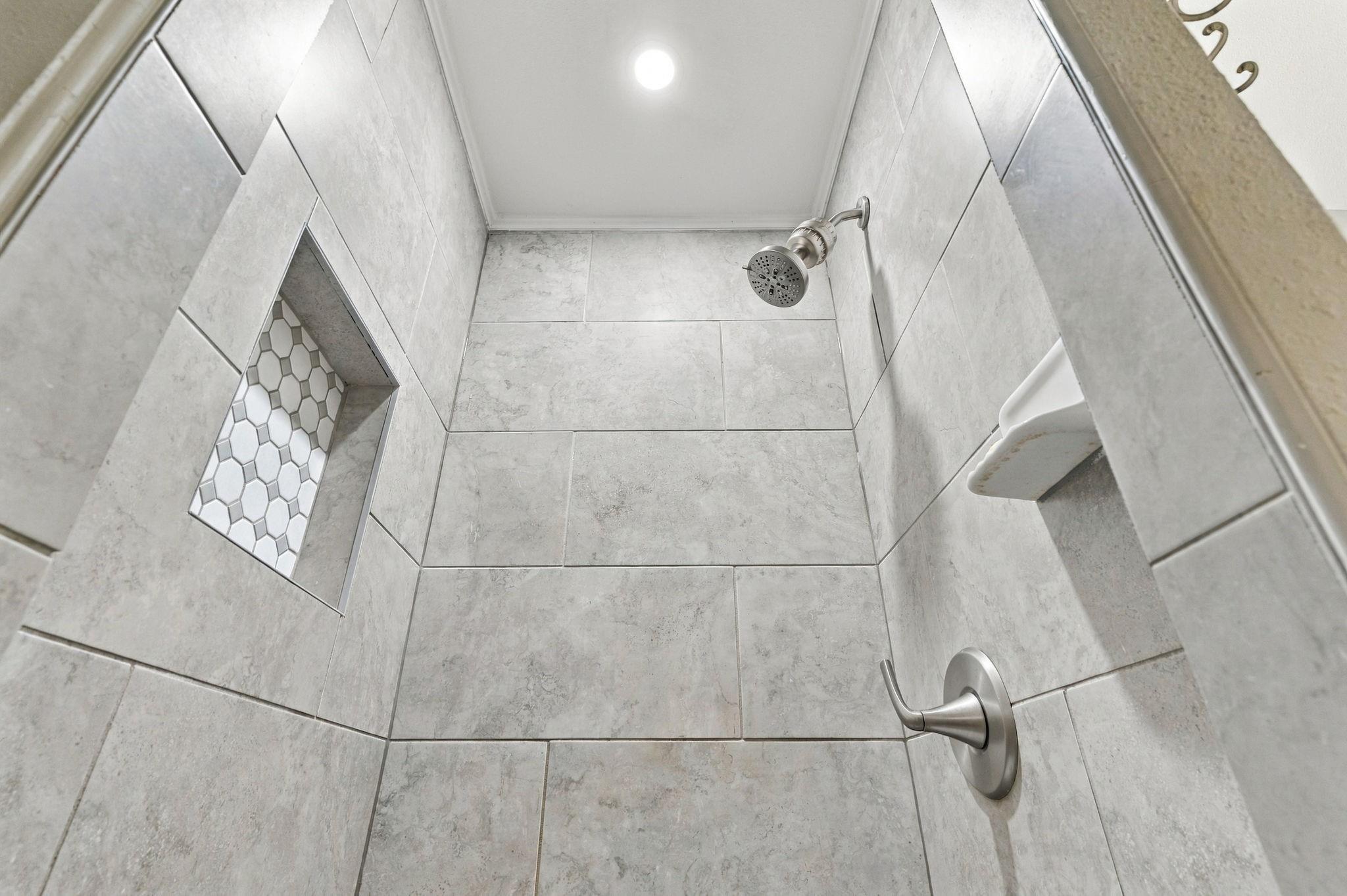 5747 Thrush Drive, Houston Tx 77033 Property Photo 27