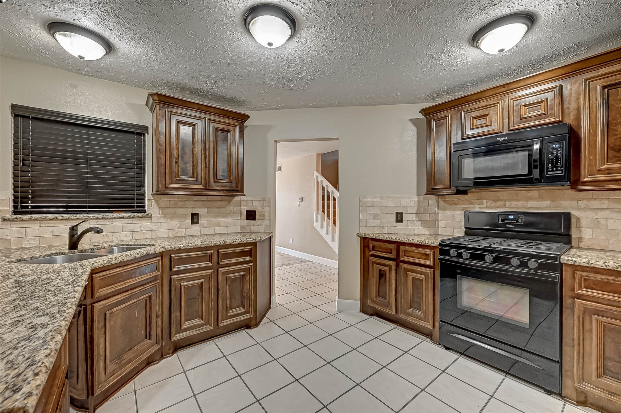 3510 Greenwood Dr Drive Property Photo 9