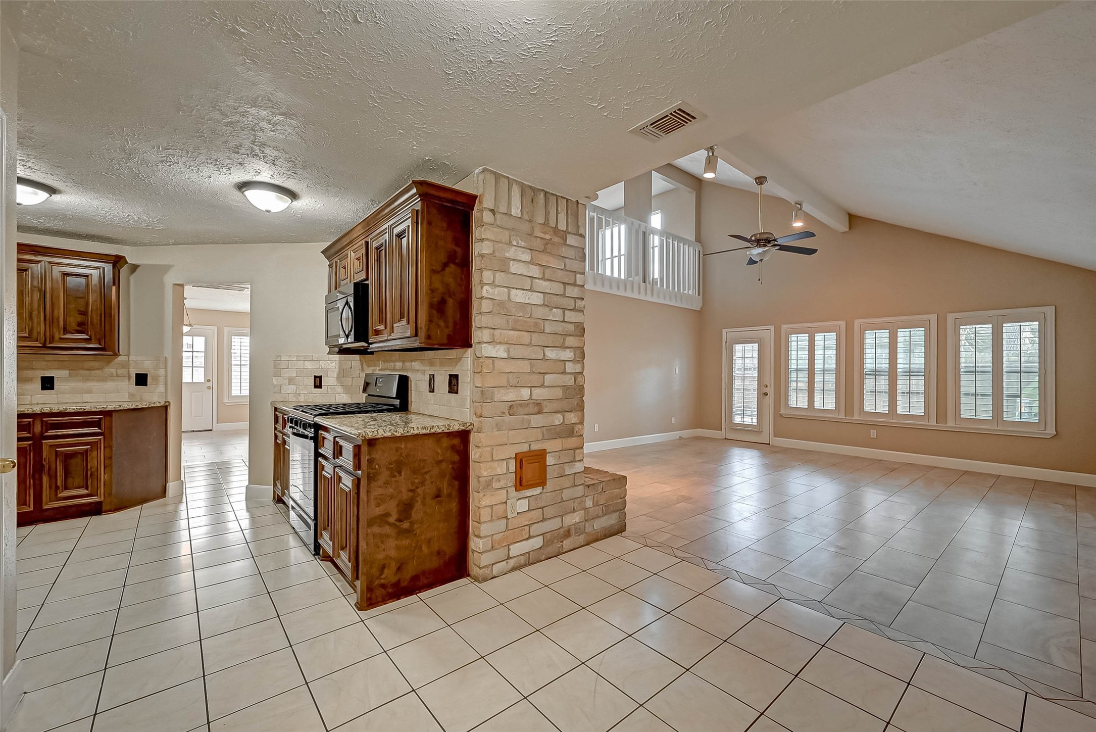 3510 Greenwood Dr Drive Property Photo 10