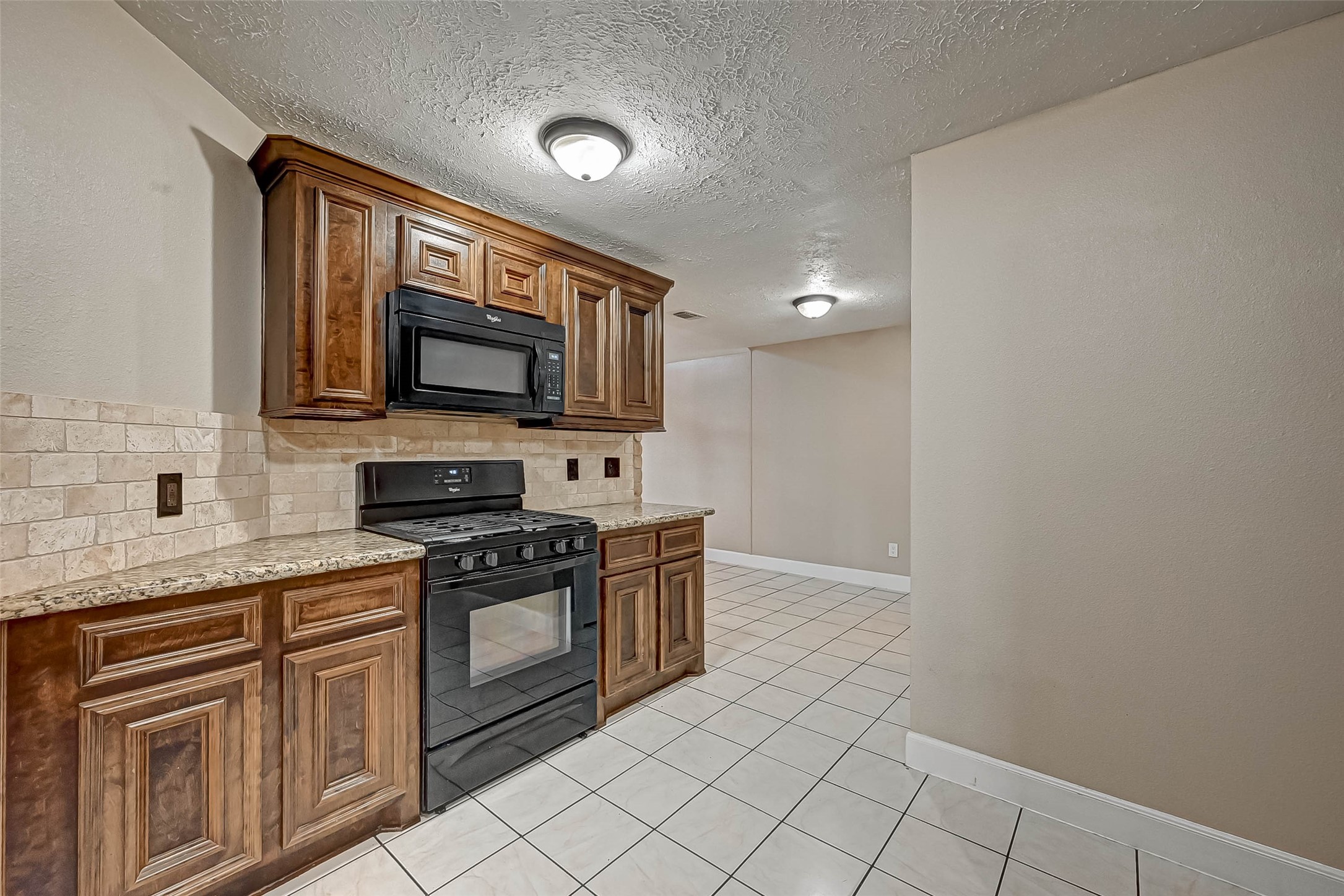 3510 Greenwood Dr Drive Property Photo 11