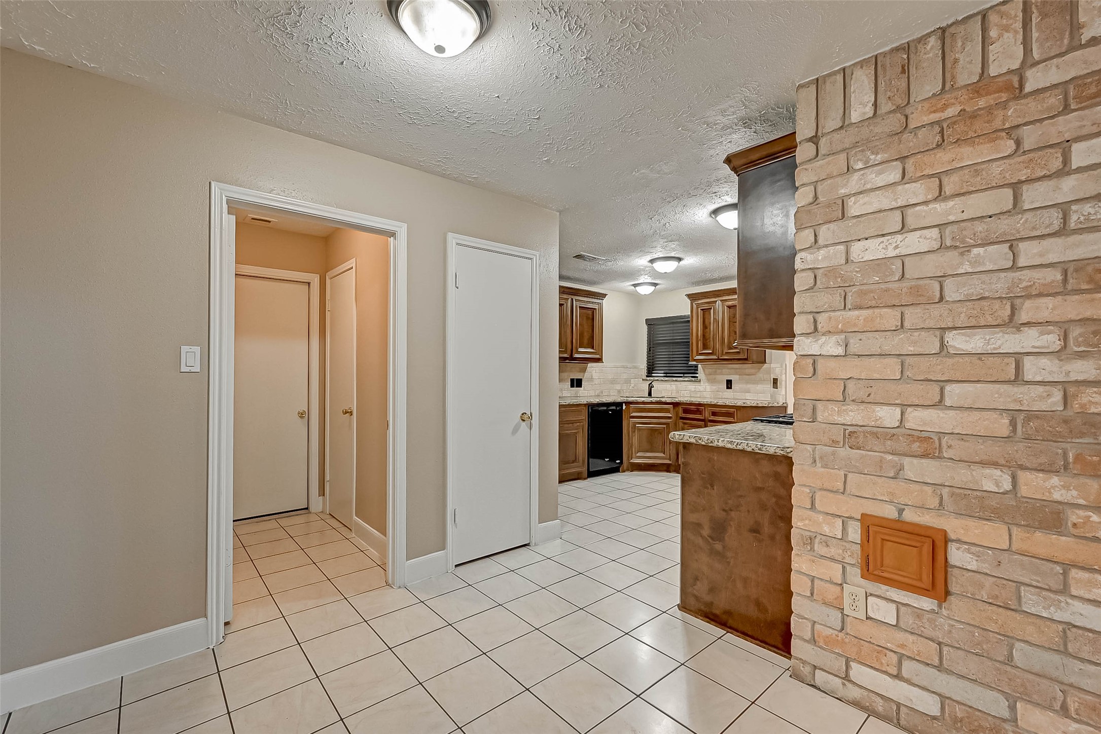 3510 Greenwood Dr Drive Property Photo 14