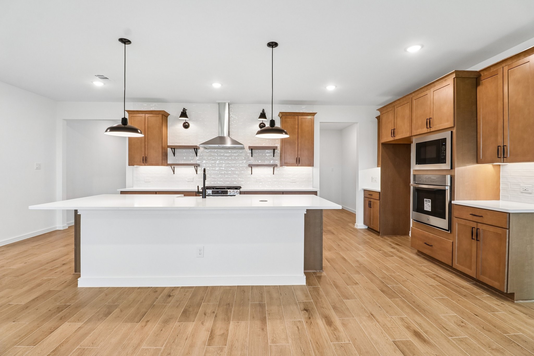 11402 Old Fashion Circle Property Photo 6
