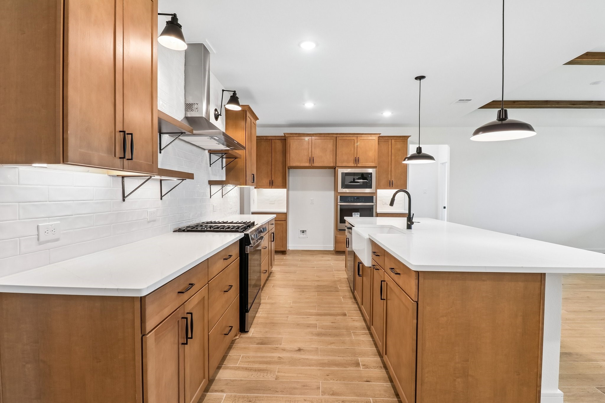11402 Old Fashion Circle Property Photo 7