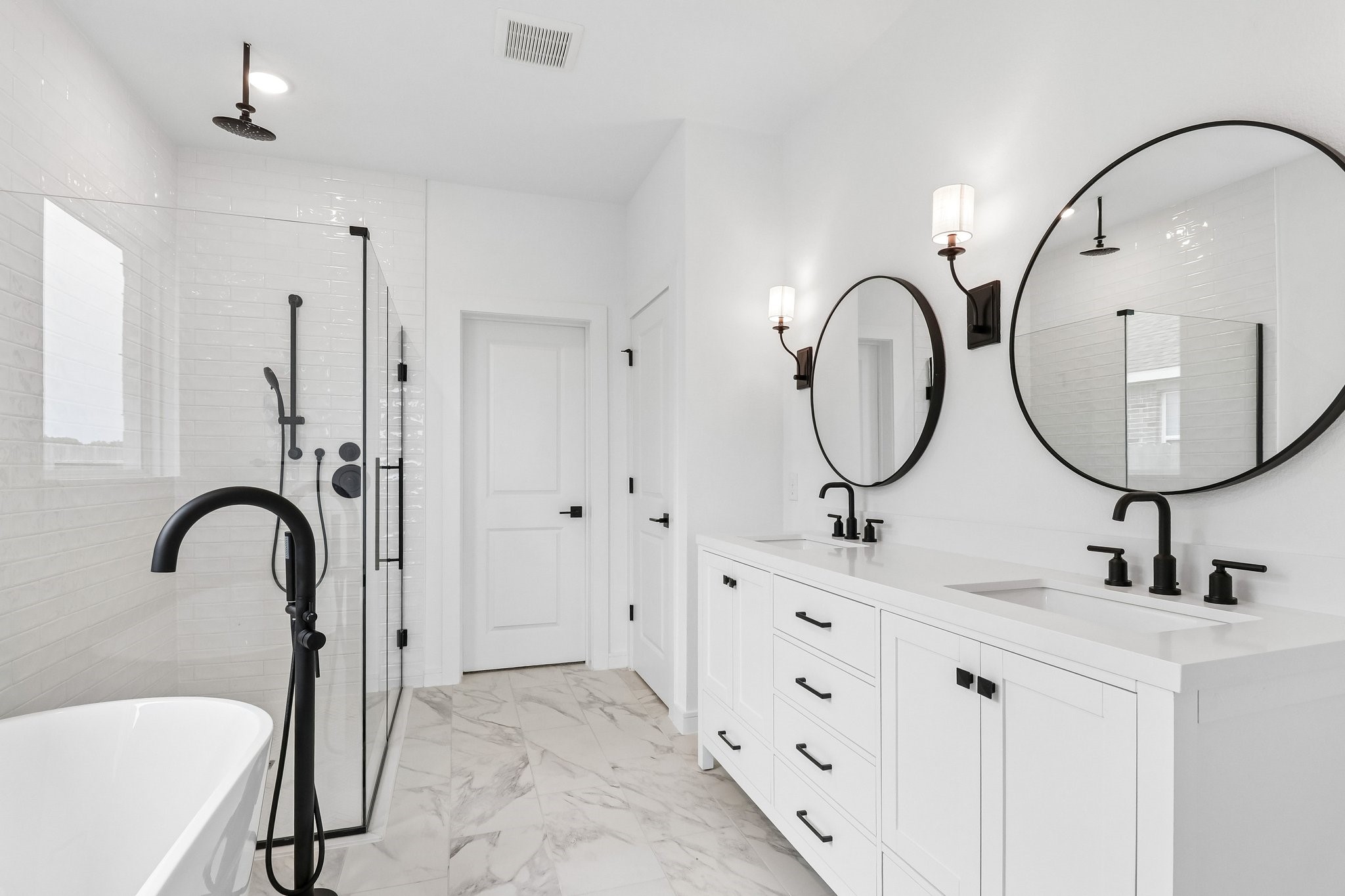 11402 Old Fashion Circle Property Photo 13