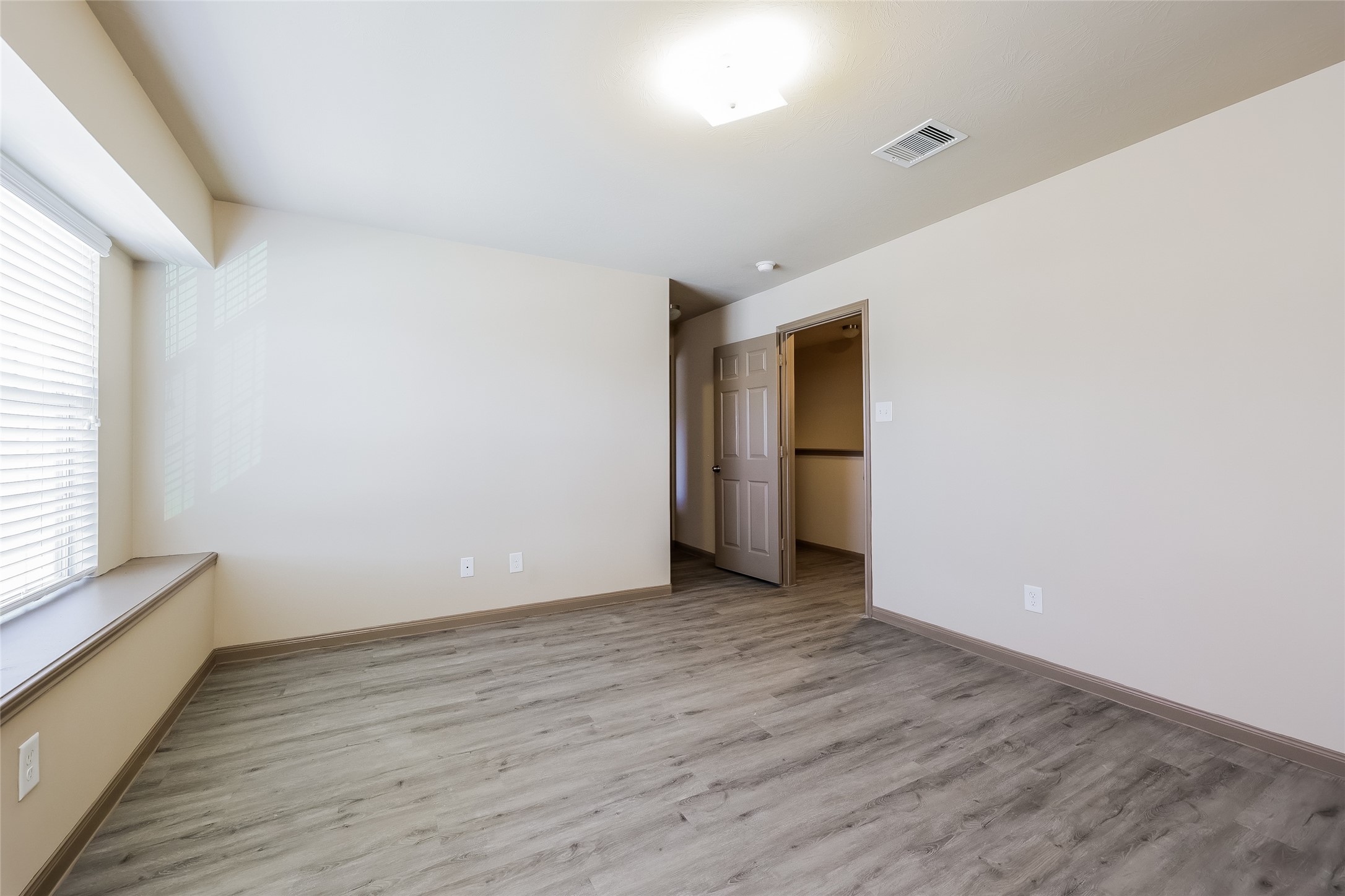 2455 Jonahs Way Property Photo 8