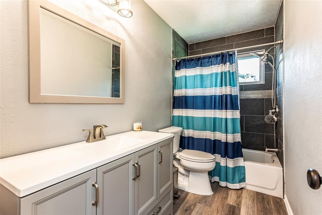 16206 Ruffian Drive Property Photo 14