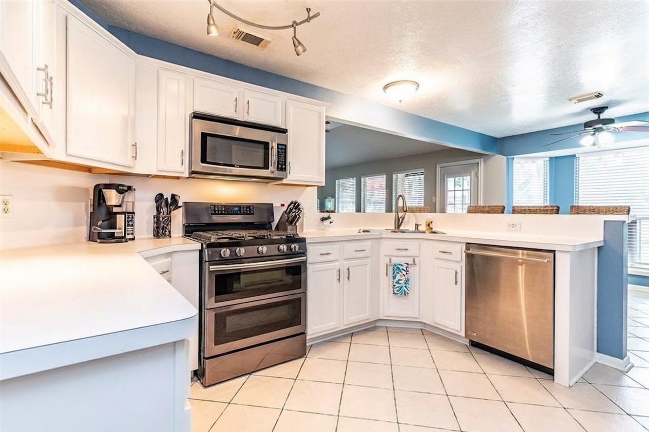 16206 Ruffian Drive Property Photo 15