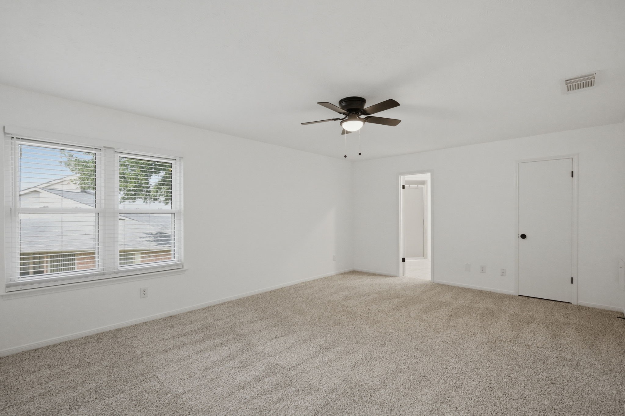 66 T Huxley Lane Property Photo 1