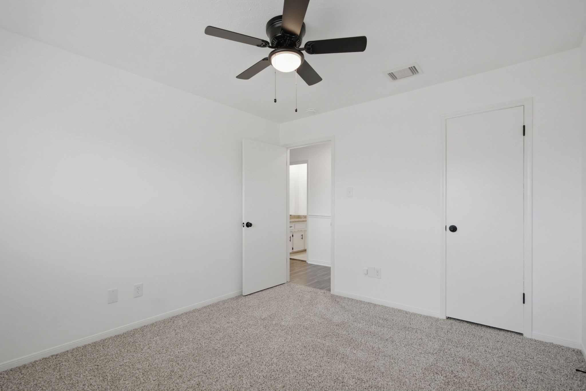 66 T Huxley Lane Property Photo 7