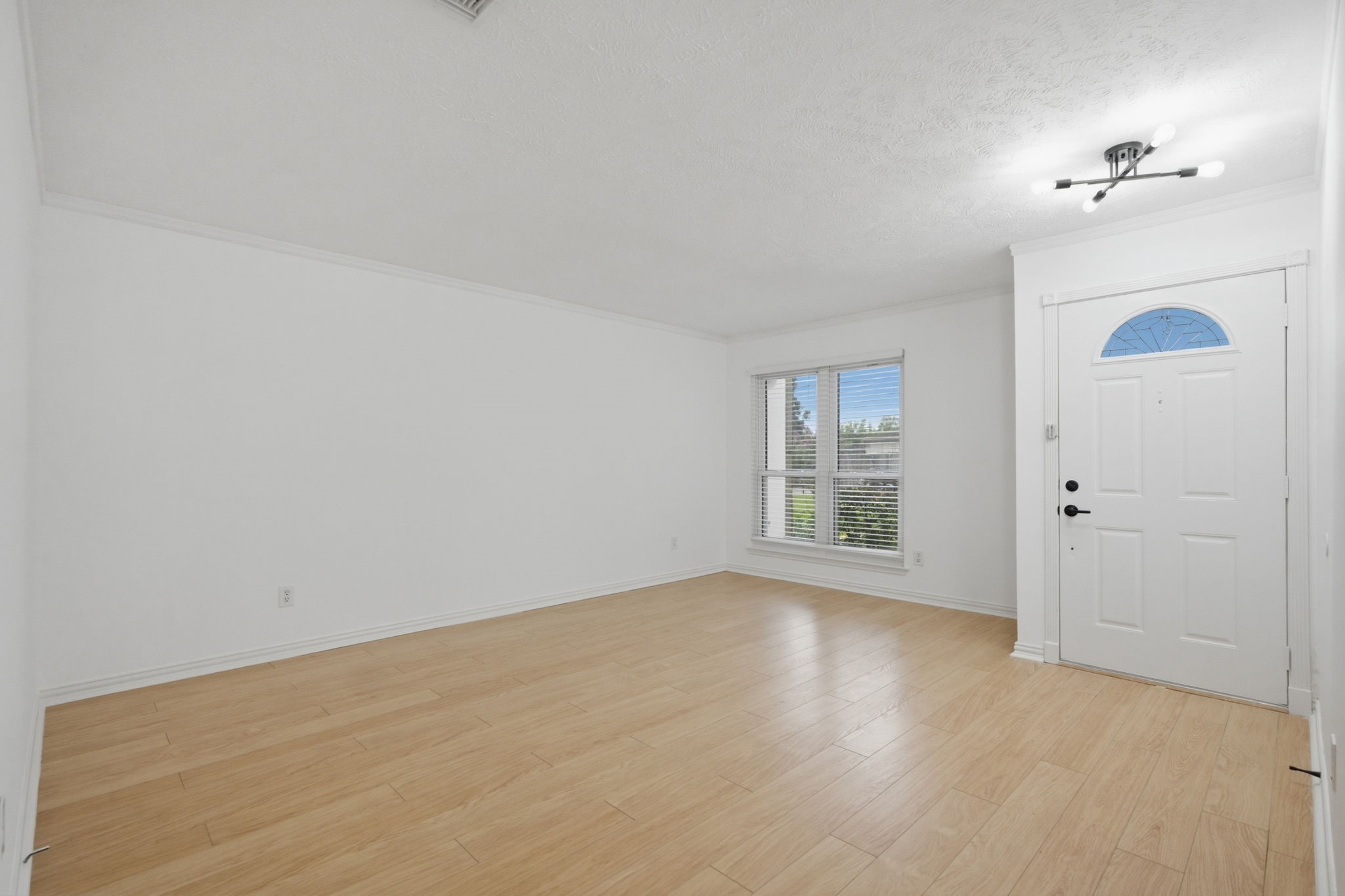 66 T Huxley Lane Property Photo 21