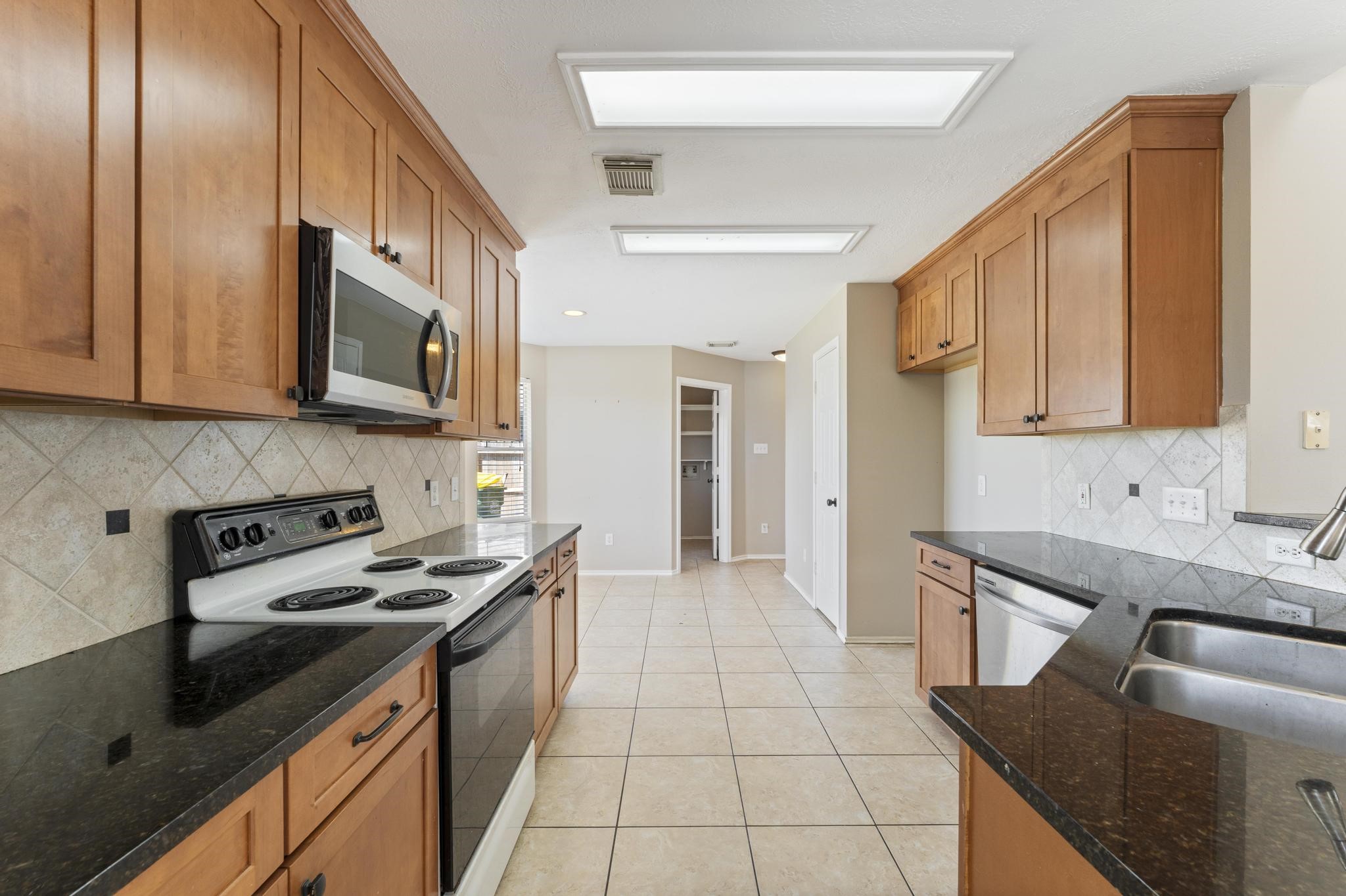 1114 Andover Drive Property Photo 6