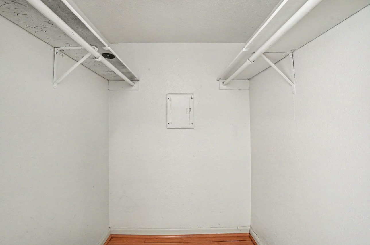 10075 Westpark Drive 37 Property Photo 8