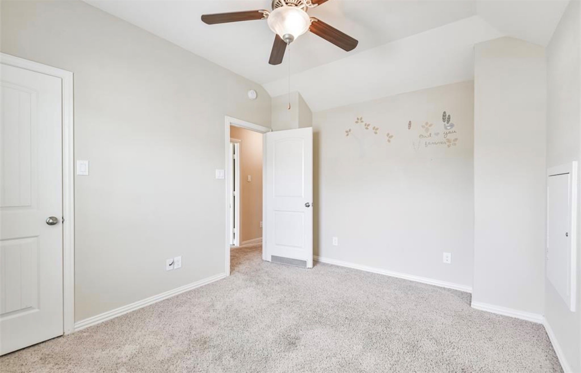 2245 Maple Point Drive N Property Photo 18
